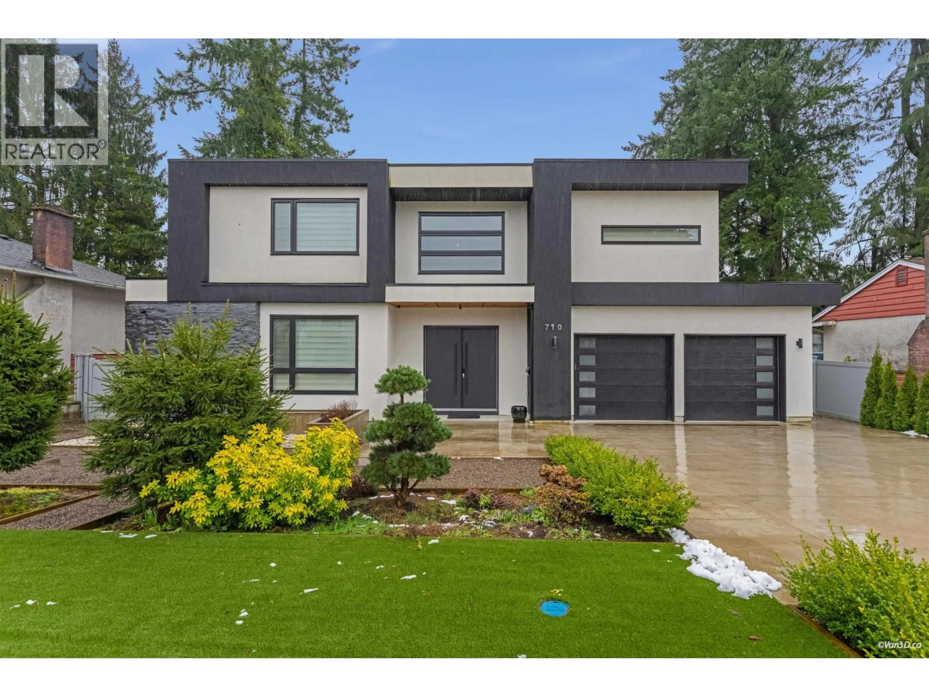 Home with vinyl exterior material, street for 710 IVY AVENUE, Coquitlam British Columbia V3J2J2