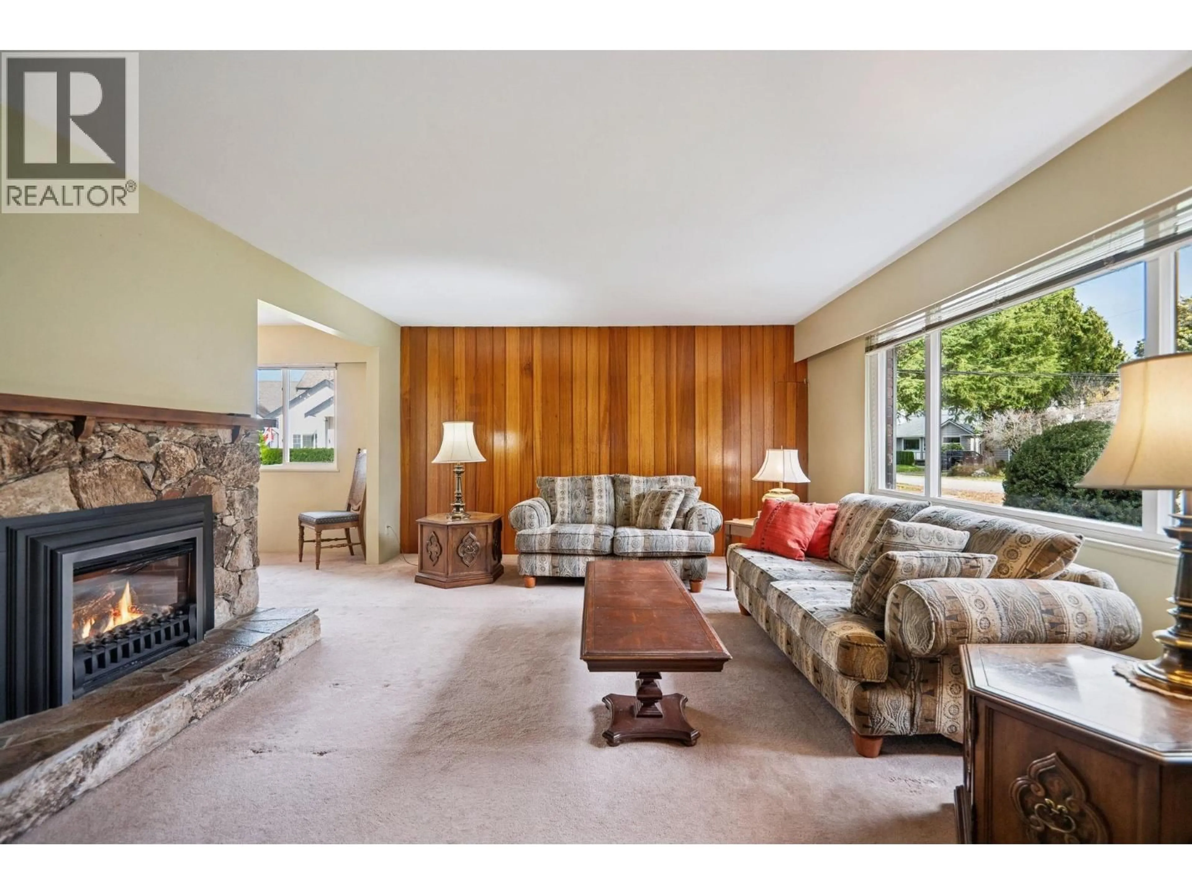 Living room with furniture, unknown for 4421 SPANTON DRIVE, Delta British Columbia V4K2W4