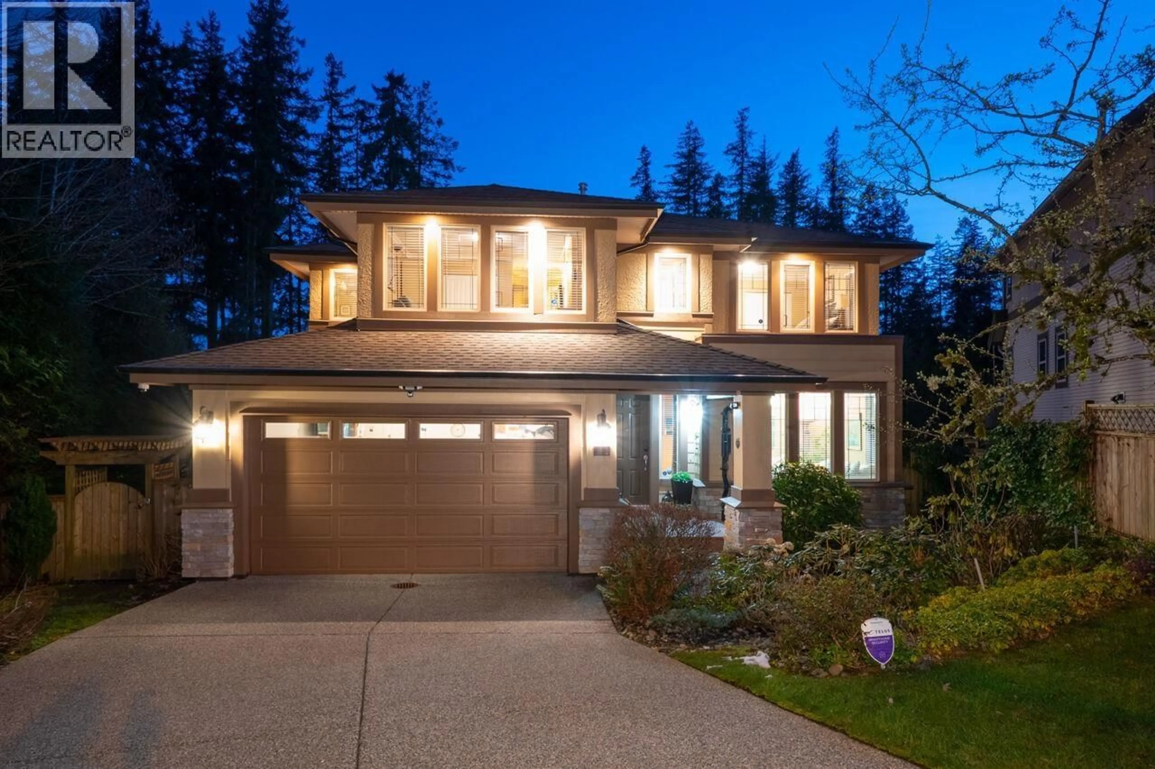 Home with vinyl exterior material, street for 3 MAPLE DRIVE, Port Moody British Columbia V3H5M8