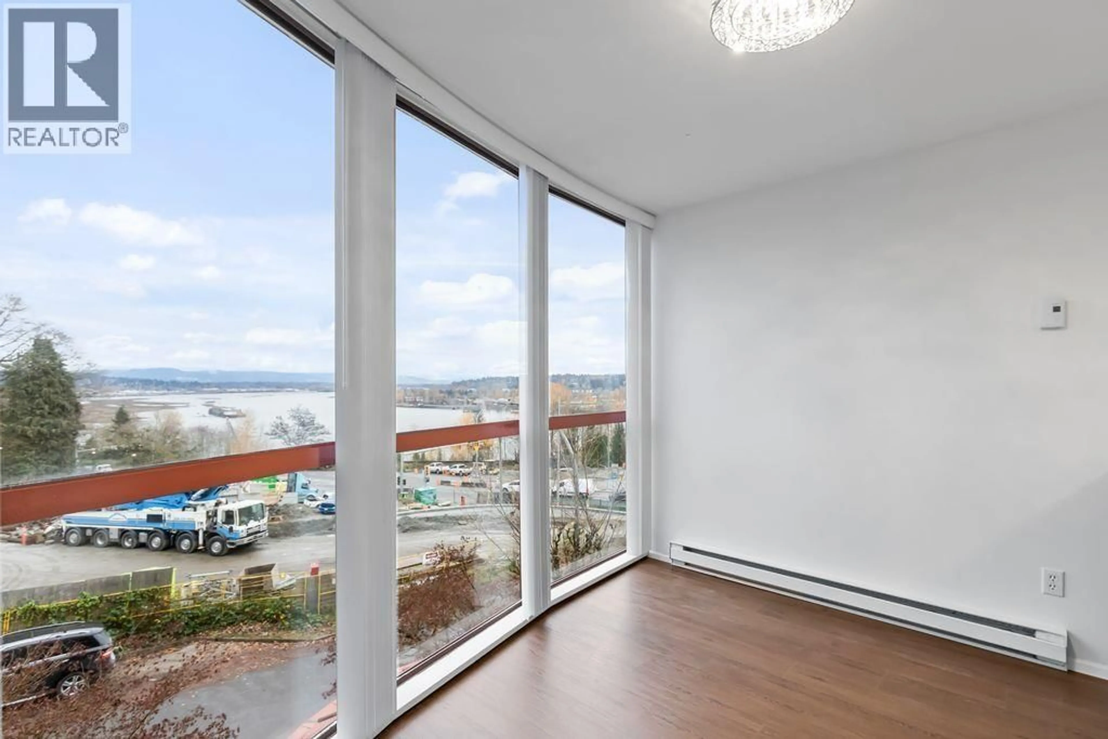 Unknown for 201 - 38 LEOPOLD PLACE, New Westminster British Columbia V3L2C6