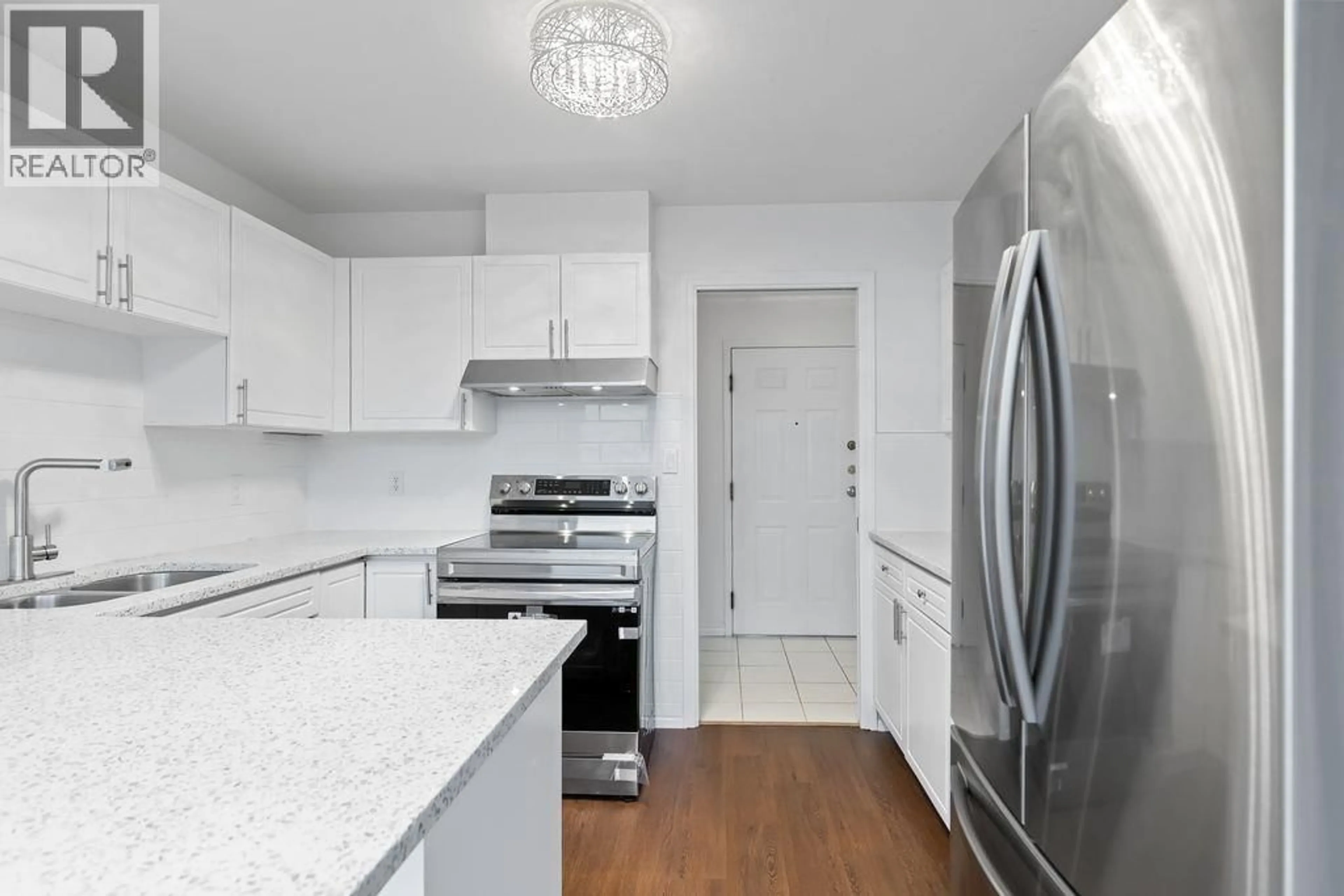 Standard kitchen, unknown for 201 - 38 LEOPOLD PLACE, New Westminster British Columbia V3L2C6