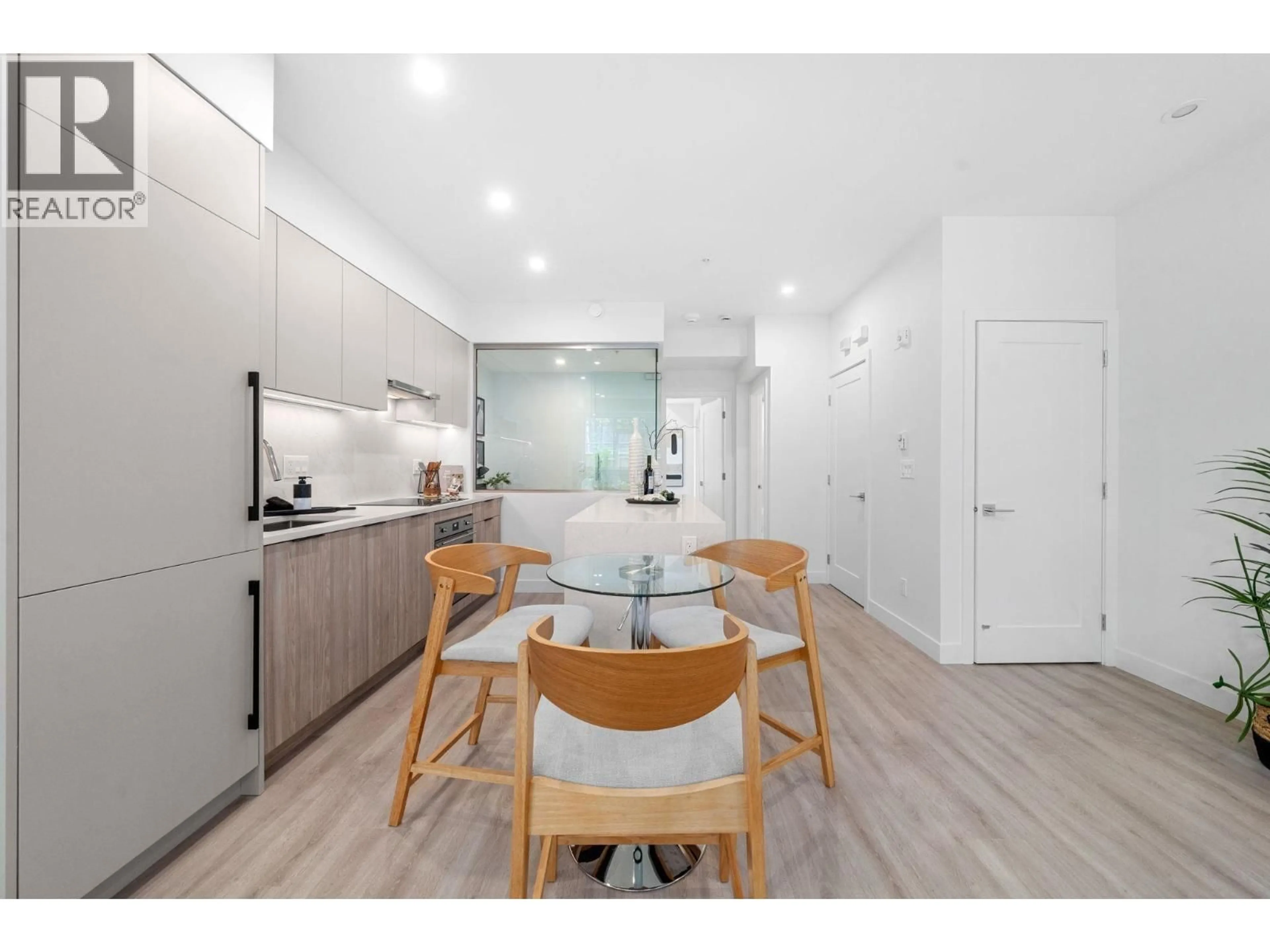 Open concept kitchen, unknown for 107 - 7161 17TH AVENUE, Burnaby British Columbia V3N0K1