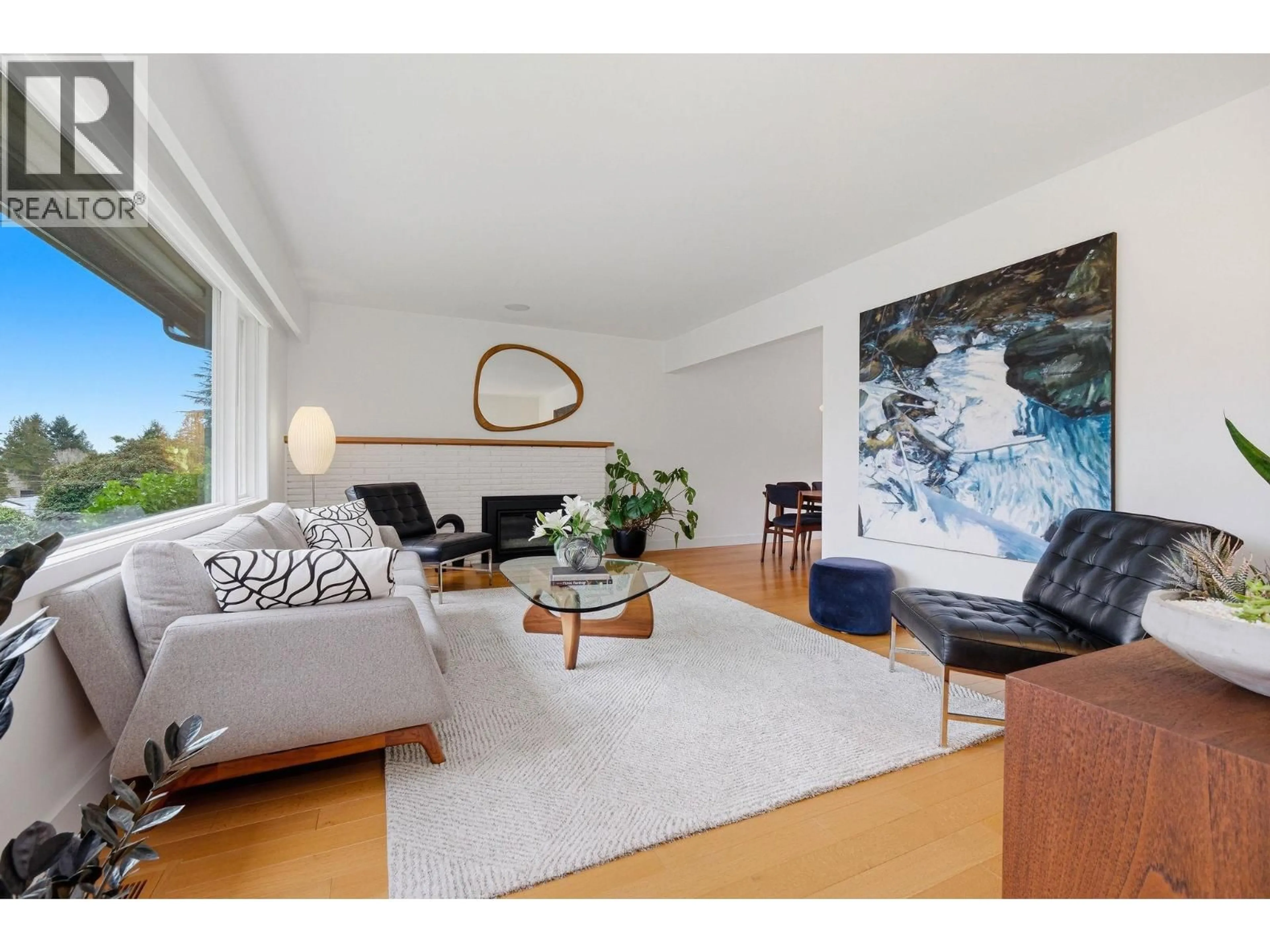 Living room with furniture, unknown for 2223 GREYLYNN CRESCENT, North Vancouver British Columbia V7J2X6