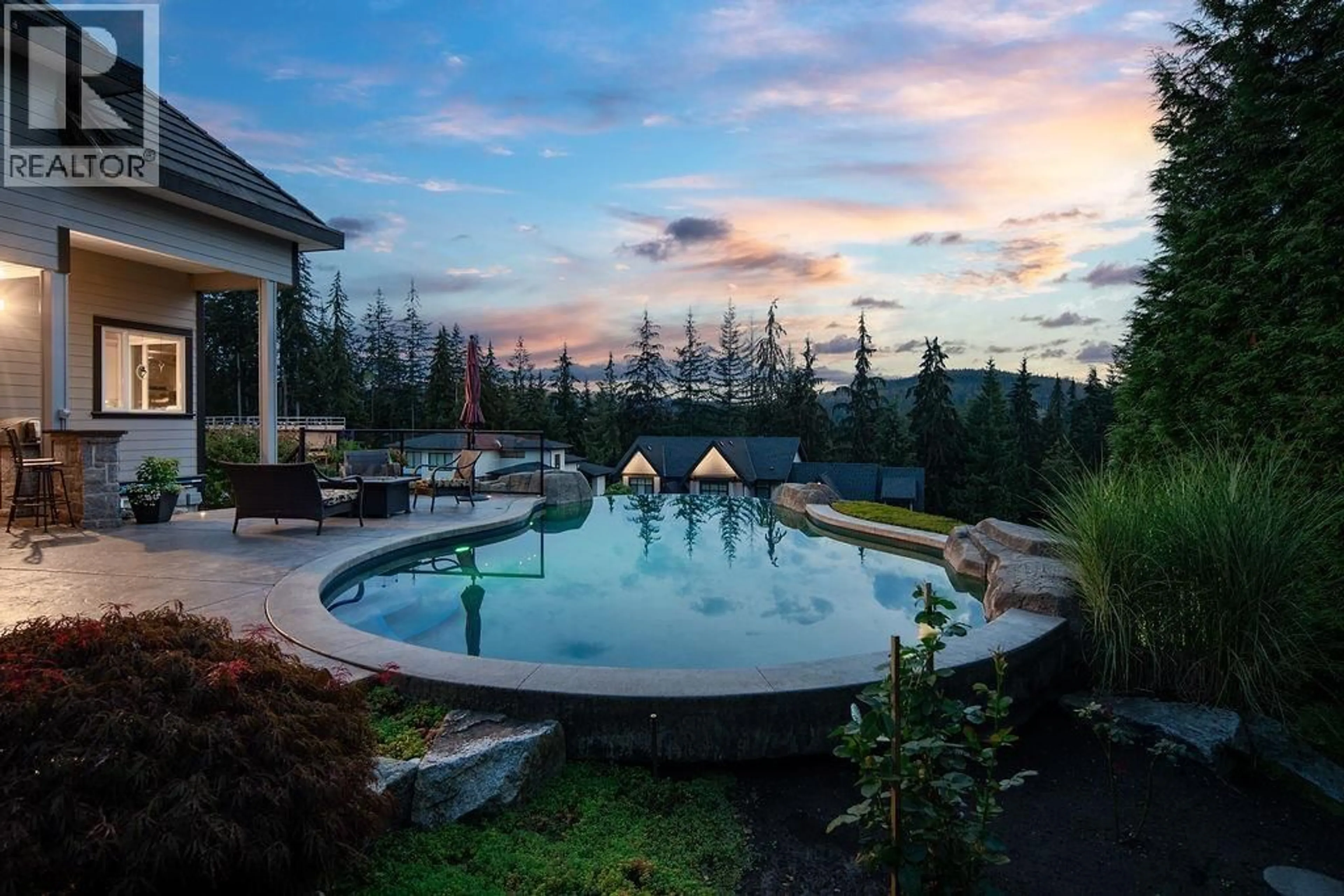 Pool for 136 DEERVIEW LANE, Anmore British Columbia V3H0A3