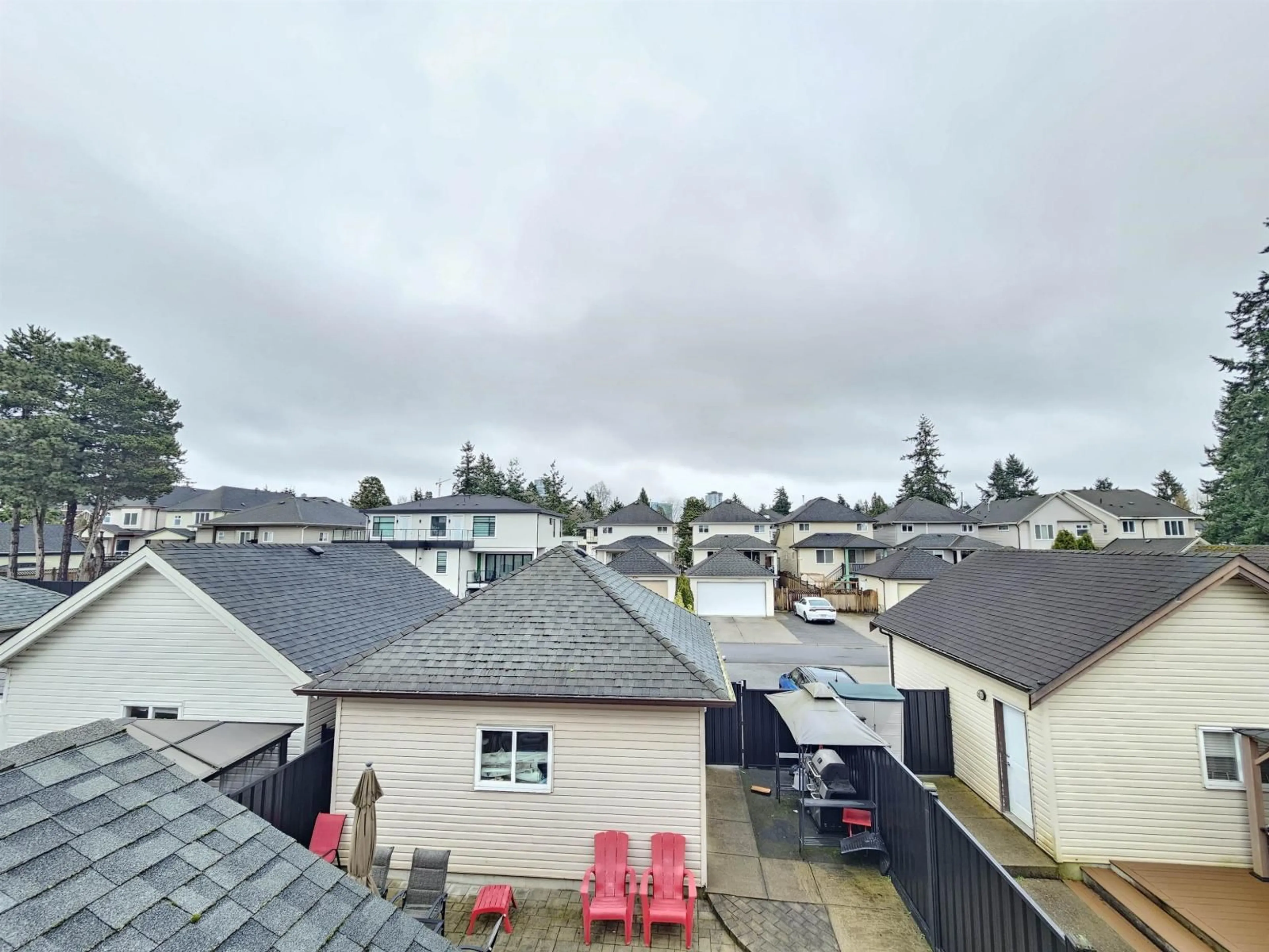 A pic from outside/outdoor area/front of a property/back of a property/a pic from drone, city buildings view from balcony for 10158 128 STREET, Surrey British Columbia V3T2Y9