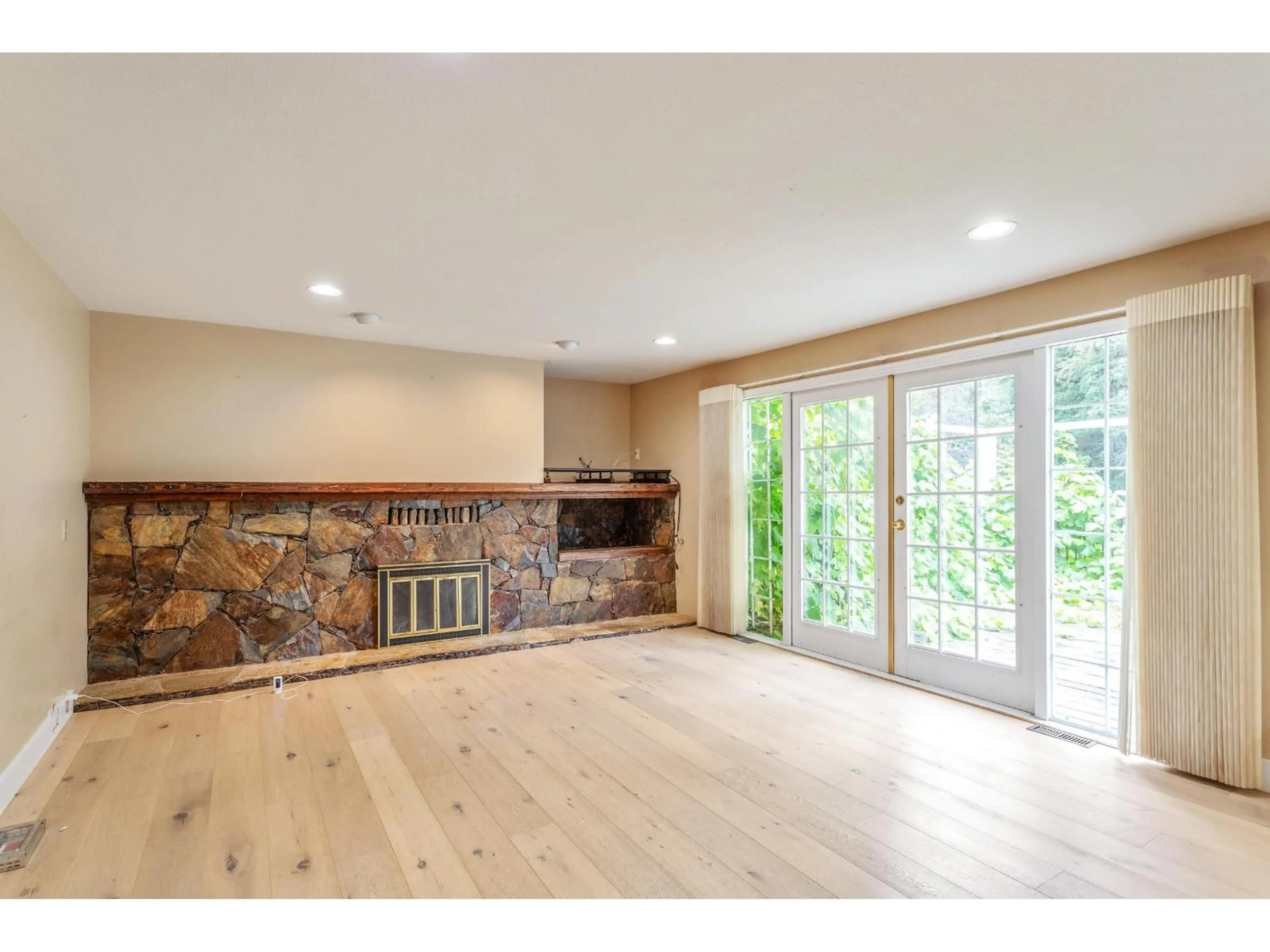 Unknown for 7081 197B STREET, Langley British Columbia V2Y1R5