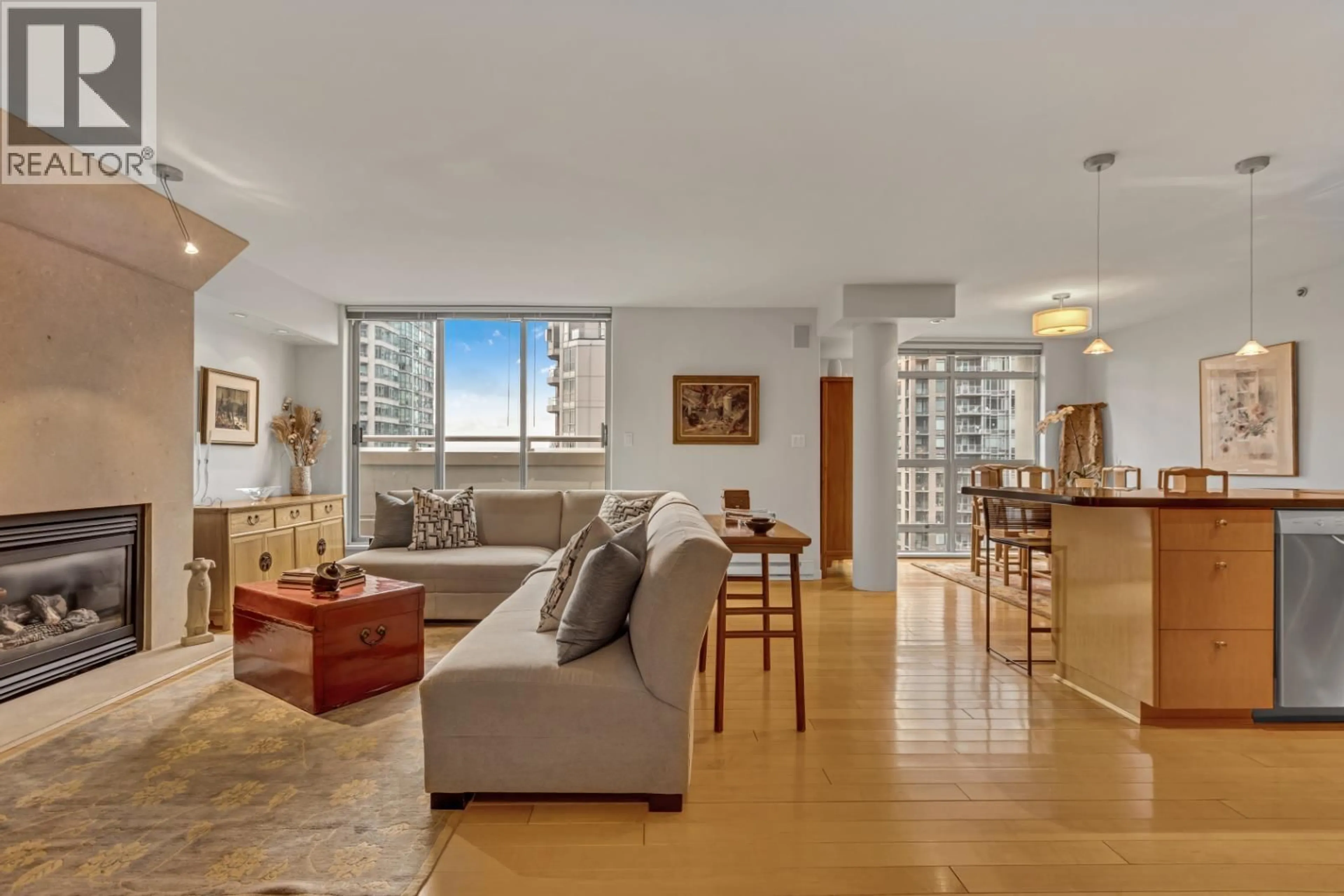 Living room with furniture, unknown for 1404 - 819 HAMILTON STREET, Vancouver British Columbia V6B6M2