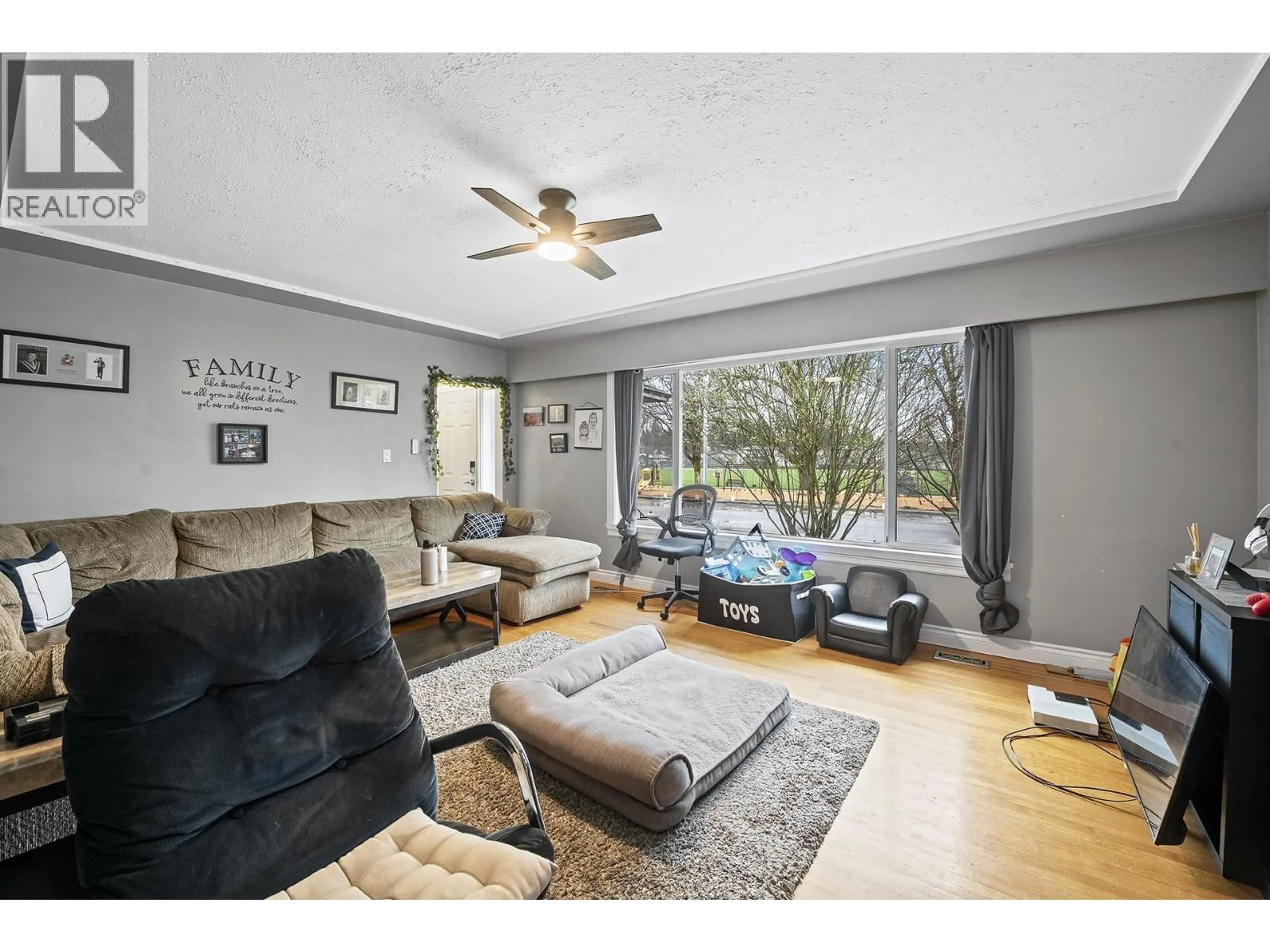 Living room with furniture, unknown for 1771 GRANT AVENUE, Port Coquitlam British Columbia V3B1P5