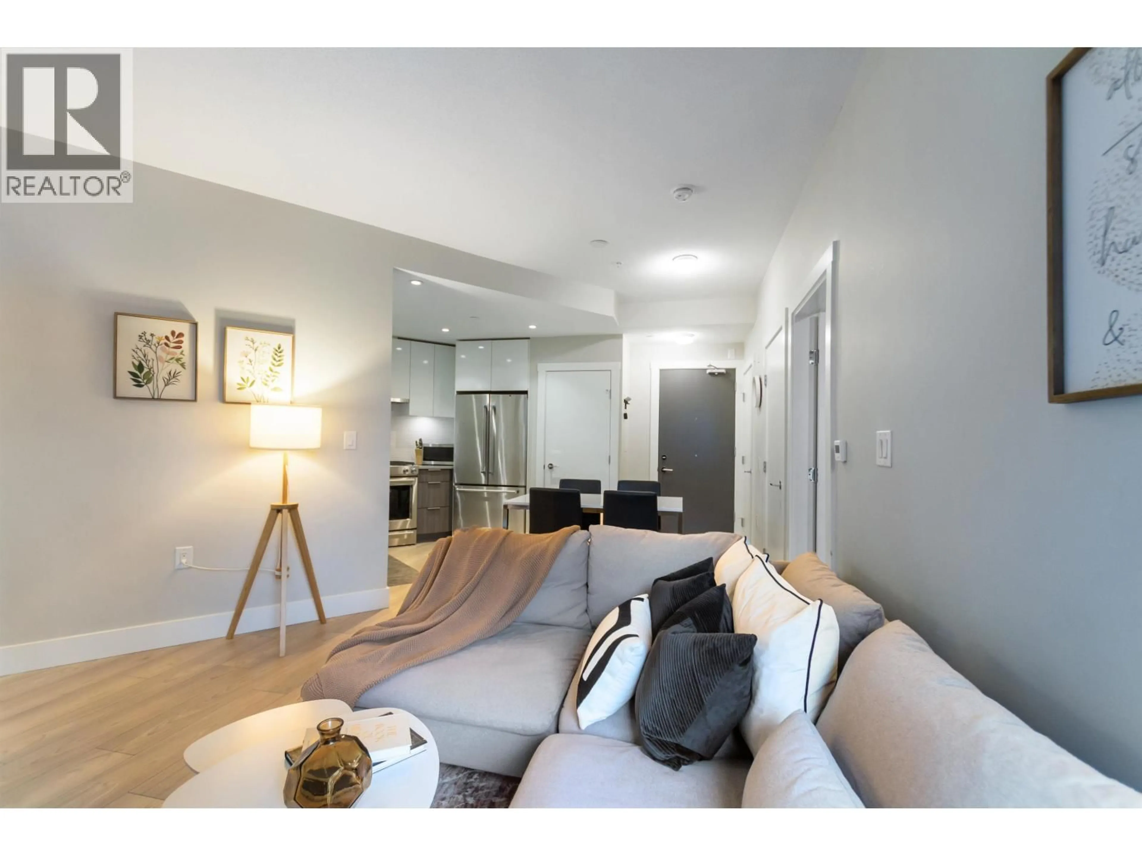 Living room with furniture, unknown for 513 - 3588 SAWMILL CRESCENT, Vancouver British Columbia V5S0H5