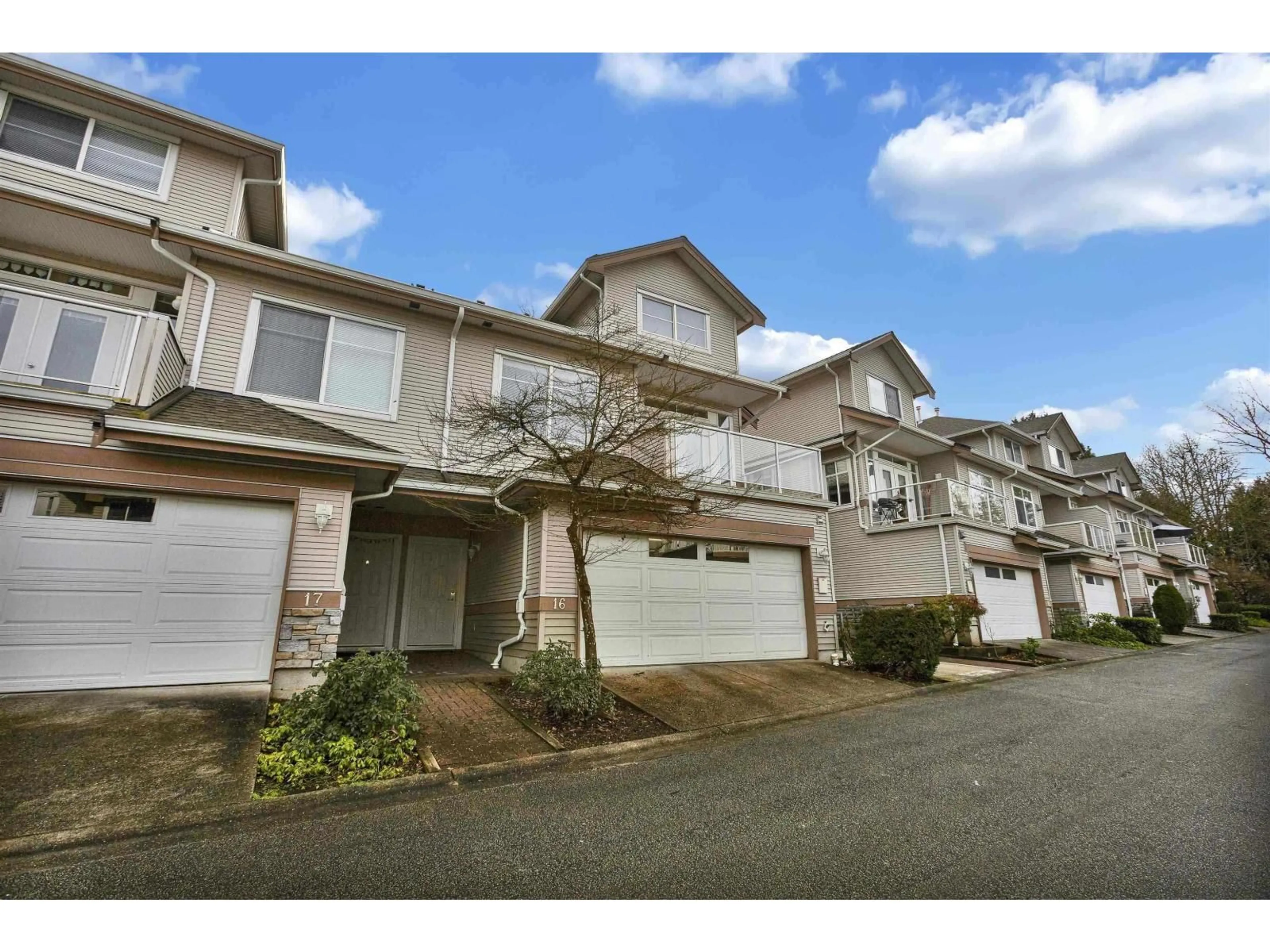 A pic from outside/outdoor area/front of a property/back of a property/a pic from drone, street for 16 - 11860 RIVER ROAD, Surrey British Columbia V3V2V7