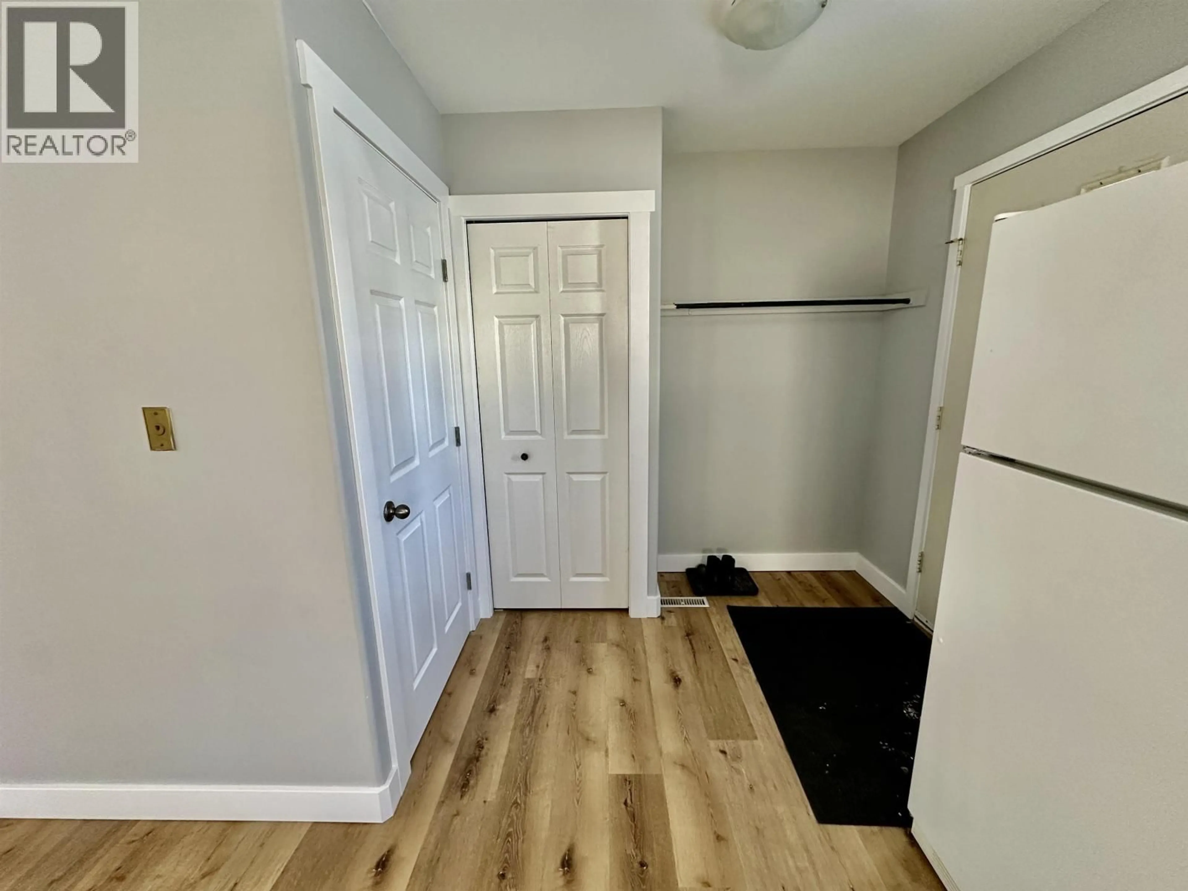 Indoor entryway for 10316 96 AVENUE, Fort St. John British Columbia V1J1L4