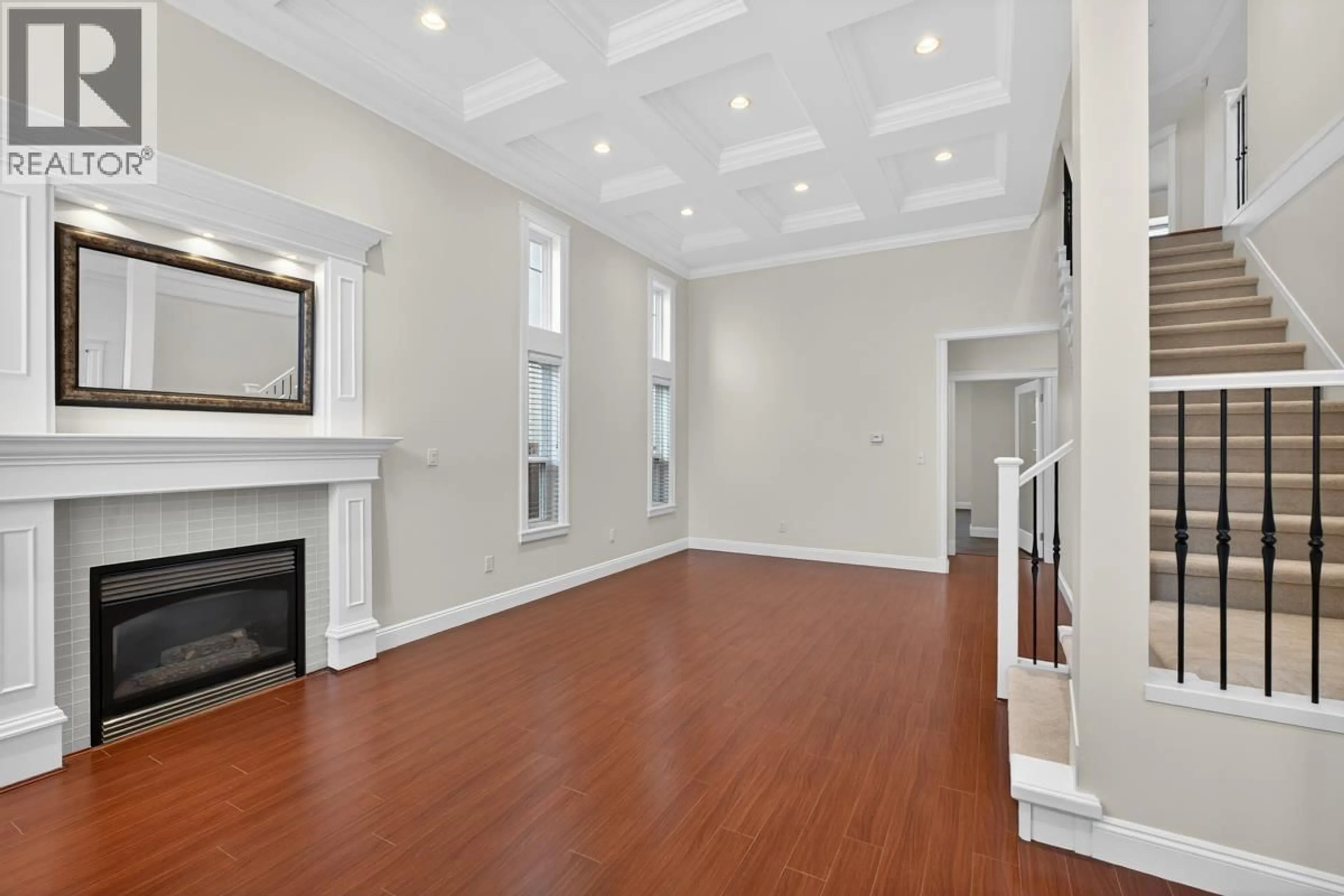 Unknown for 5251 CHESHAM AVENUE, Burnaby British Columbia V5H2L1