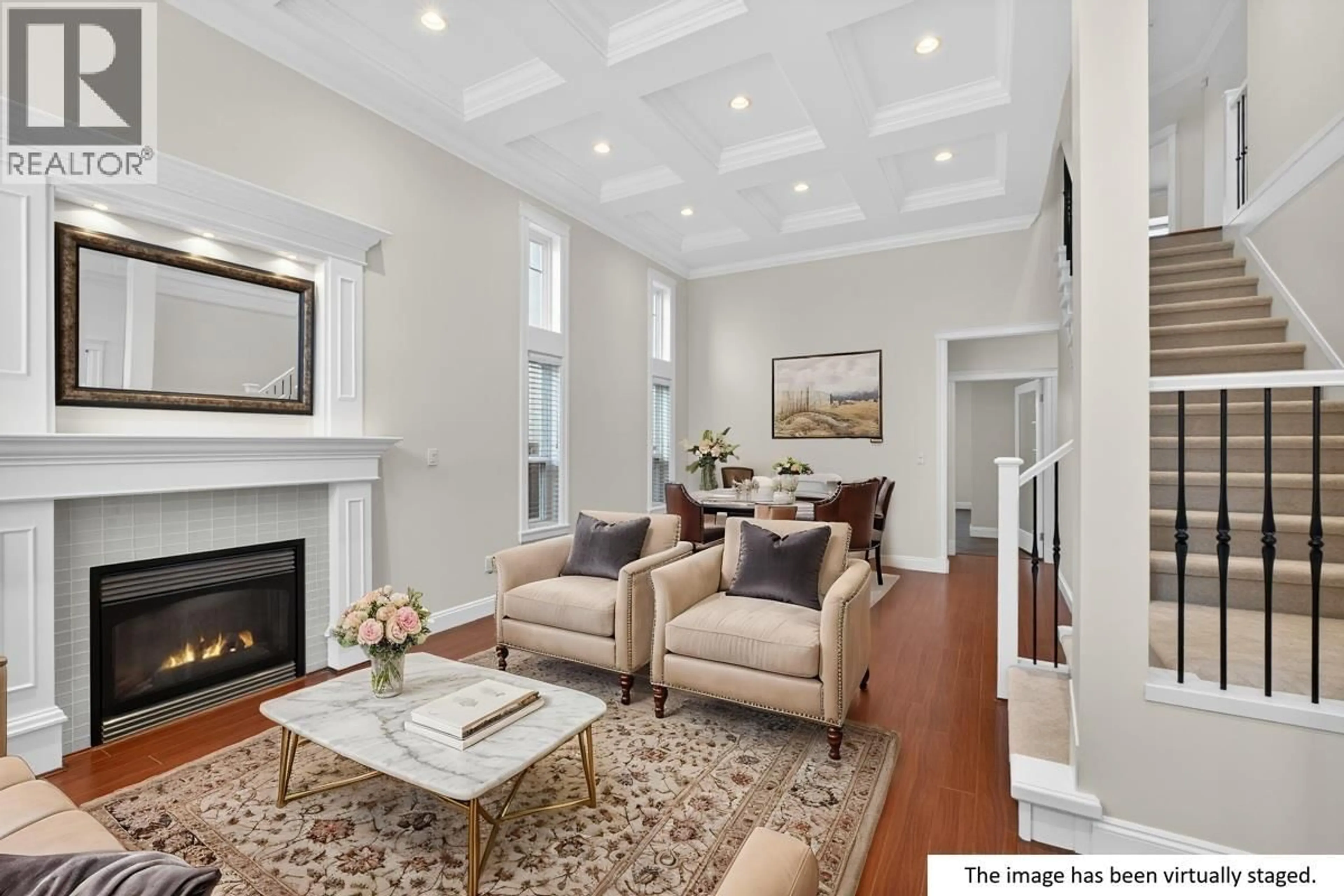 Living room with furniture, unknown for 5251 CHESHAM AVENUE, Burnaby British Columbia V5H2L1