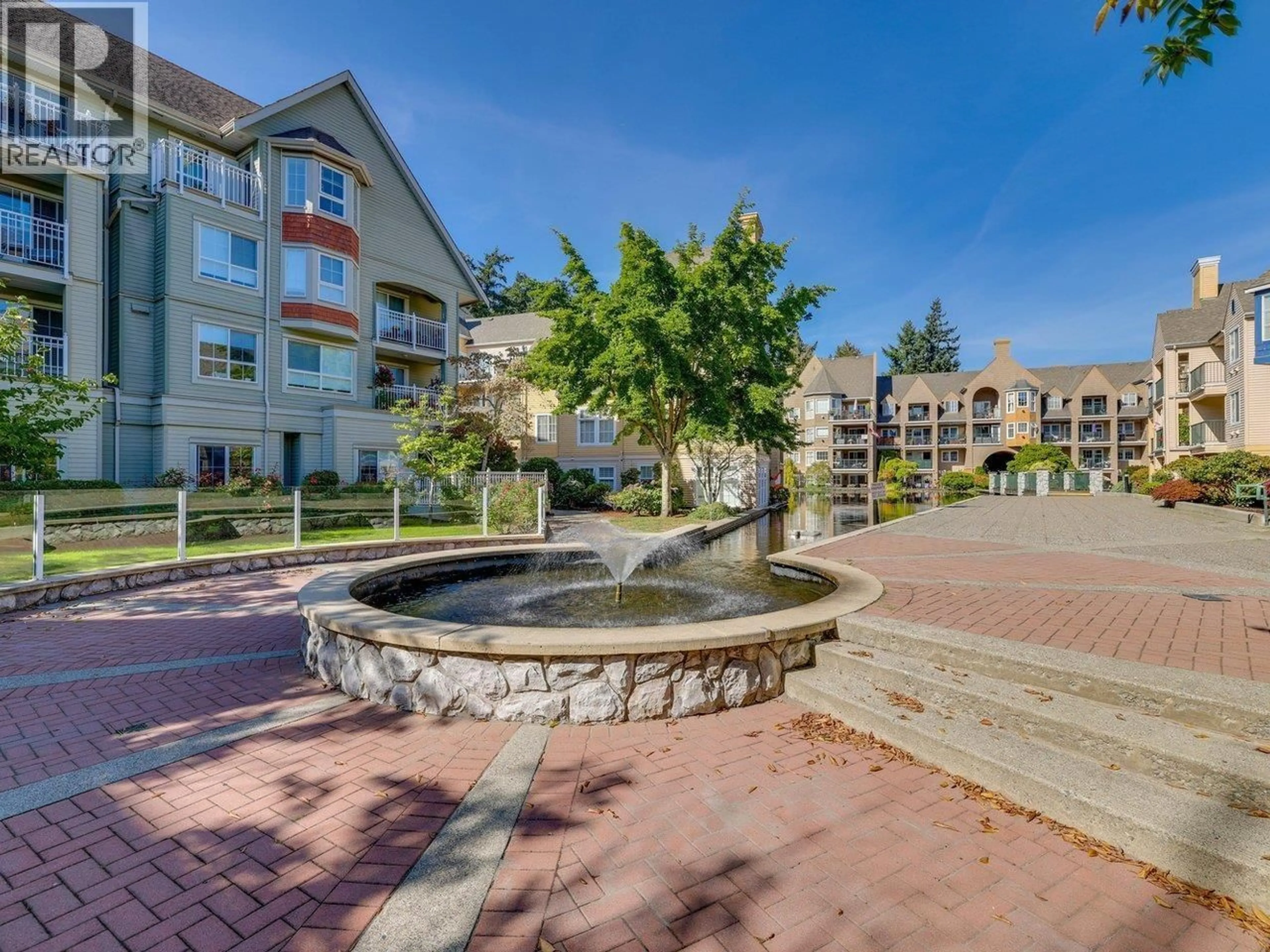 Patio, water/lake/river/ocean view for 409 - 5518 14 AVENUE, Delta British Columbia V4M4E9