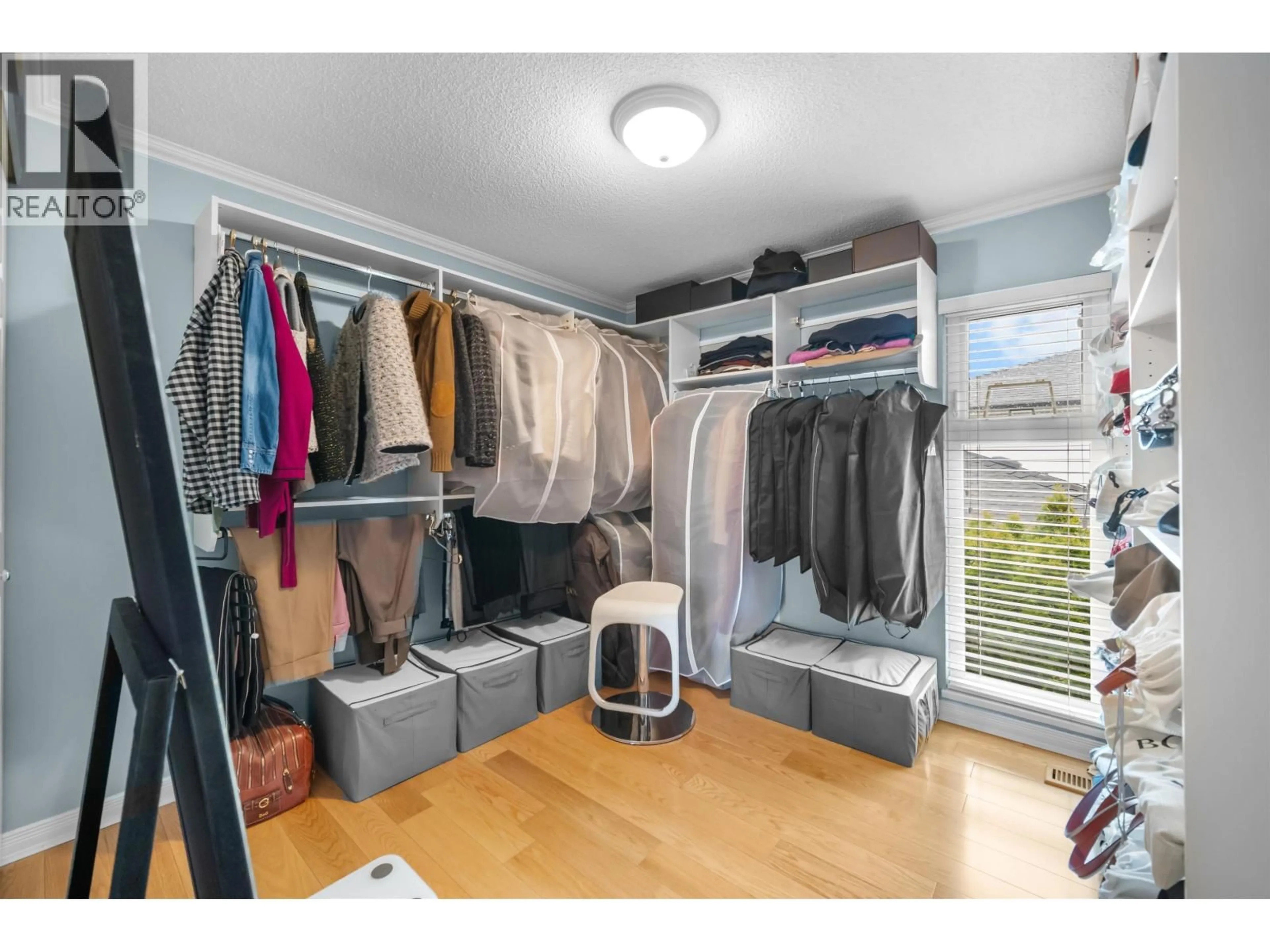 Storage room or clothes room or walk-in closet for 5440 WARBLER AVENUE, Richmond British Columbia V7E4Z1