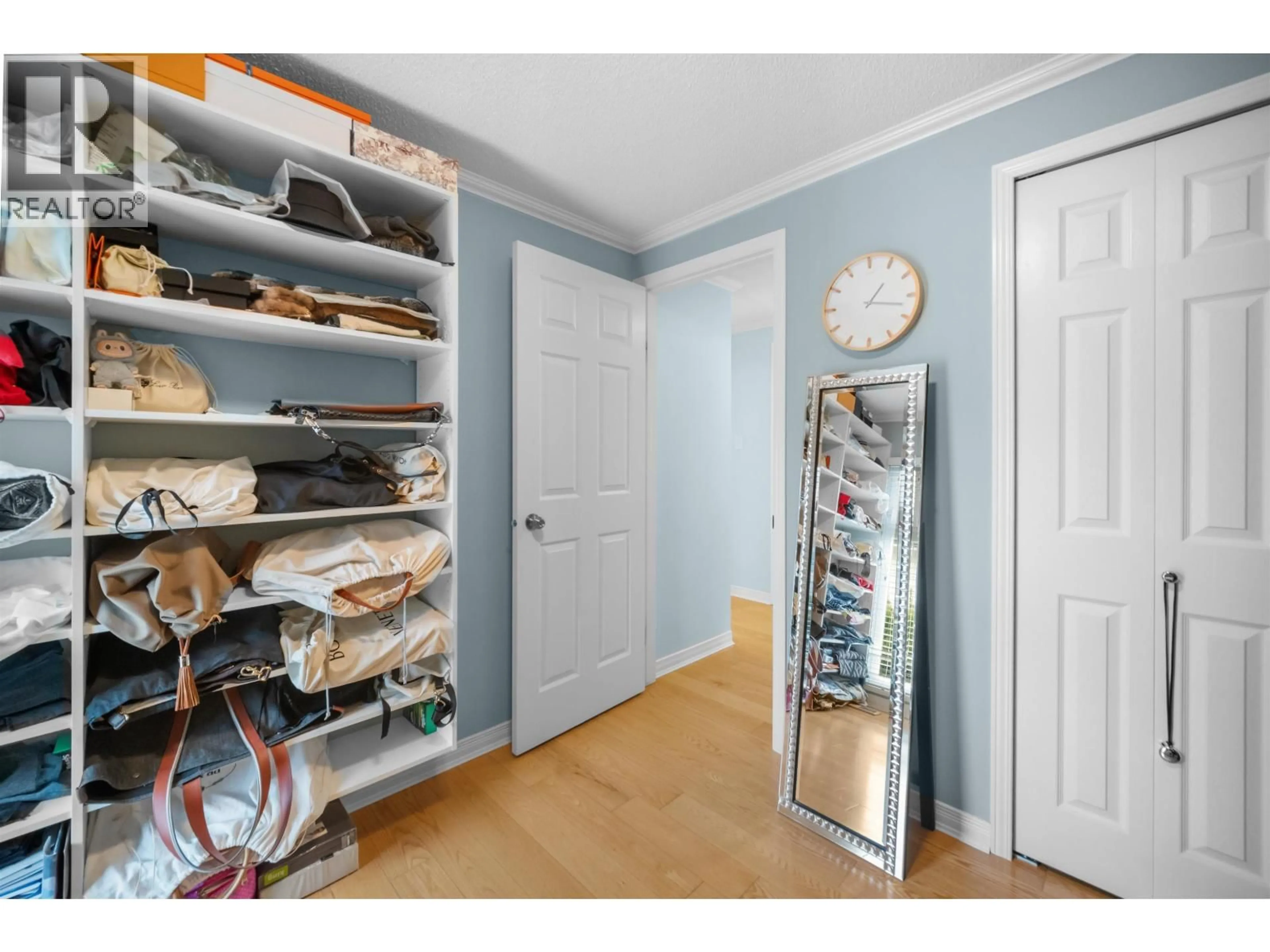 Storage room or clothes room or walk-in closet for 5440 WARBLER AVENUE, Richmond British Columbia V7E4Z1