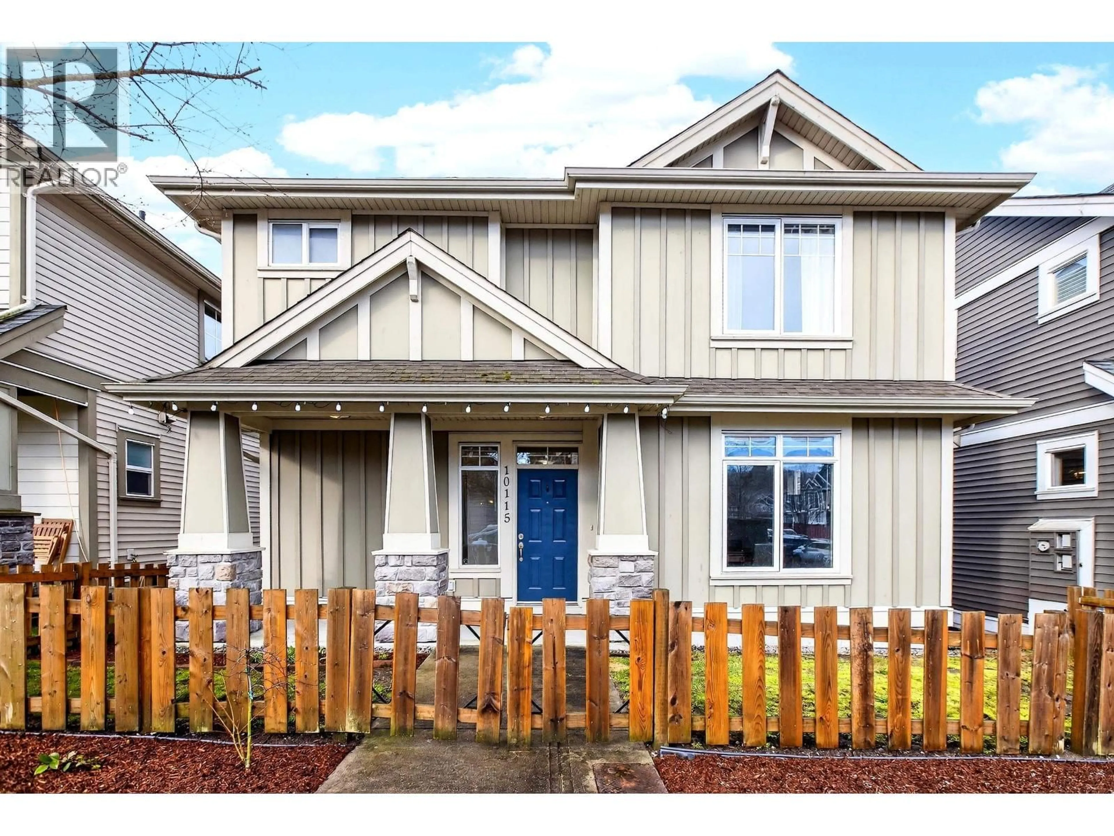 Home with vinyl exterior material, street for 10115 240A STREET, Maple Ridge British Columbia V2W0E7