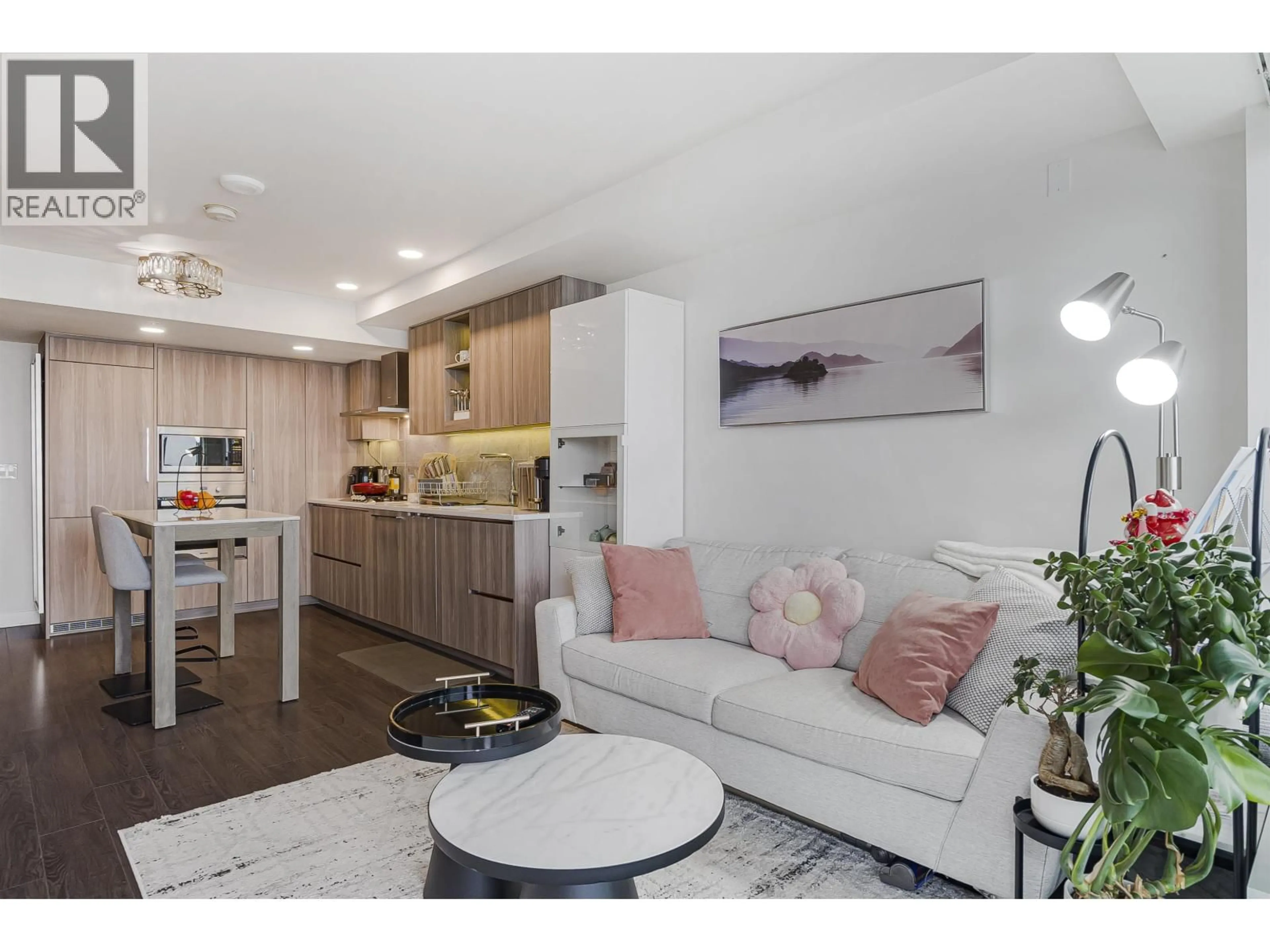 Living room with furniture, unknown for 2505 - 433 MARINE DRIVE, Vancouver British Columbia V5X0H5