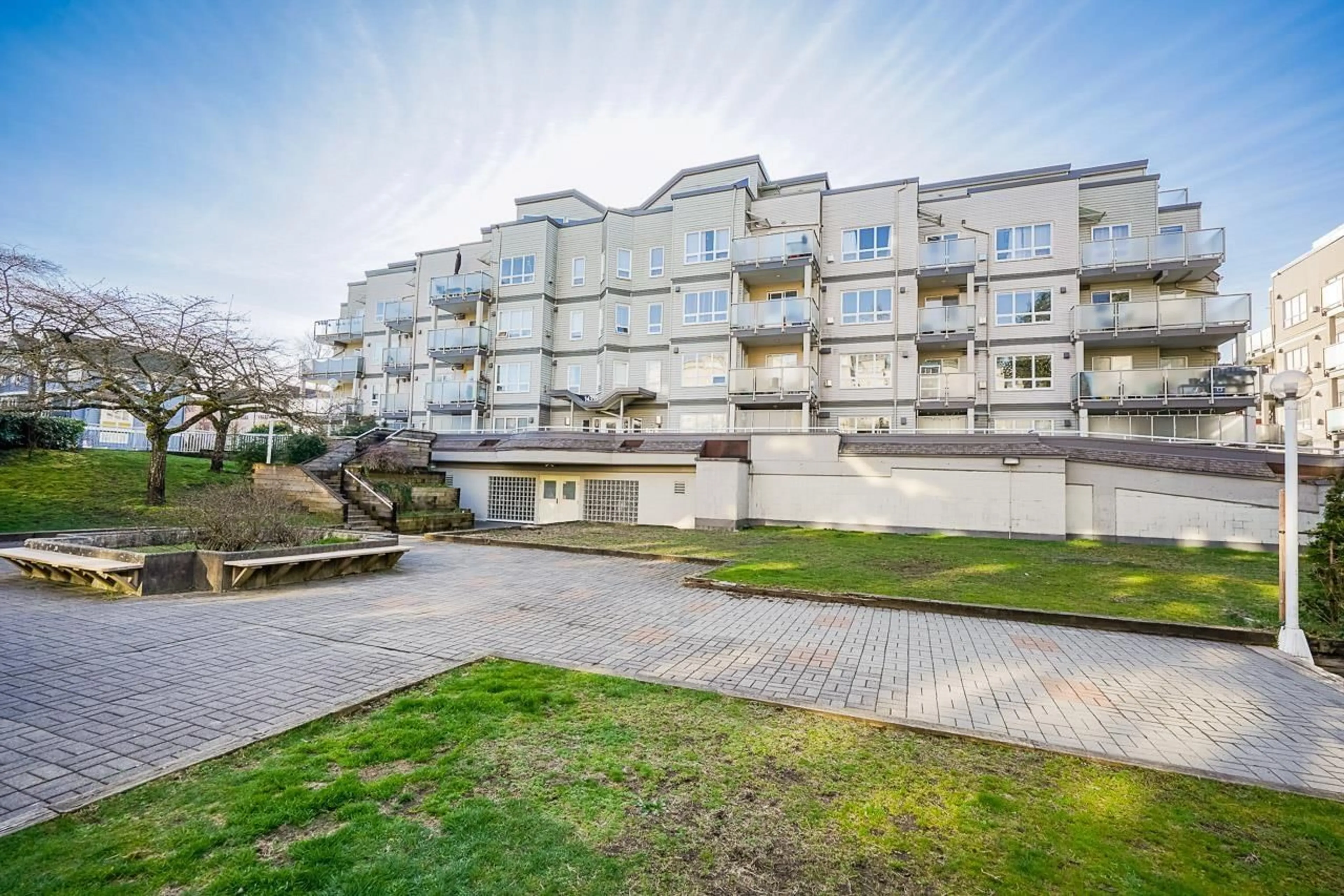 Unknown for 206 - 14355 103 AVENUE, Surrey British Columbia V3T5V5