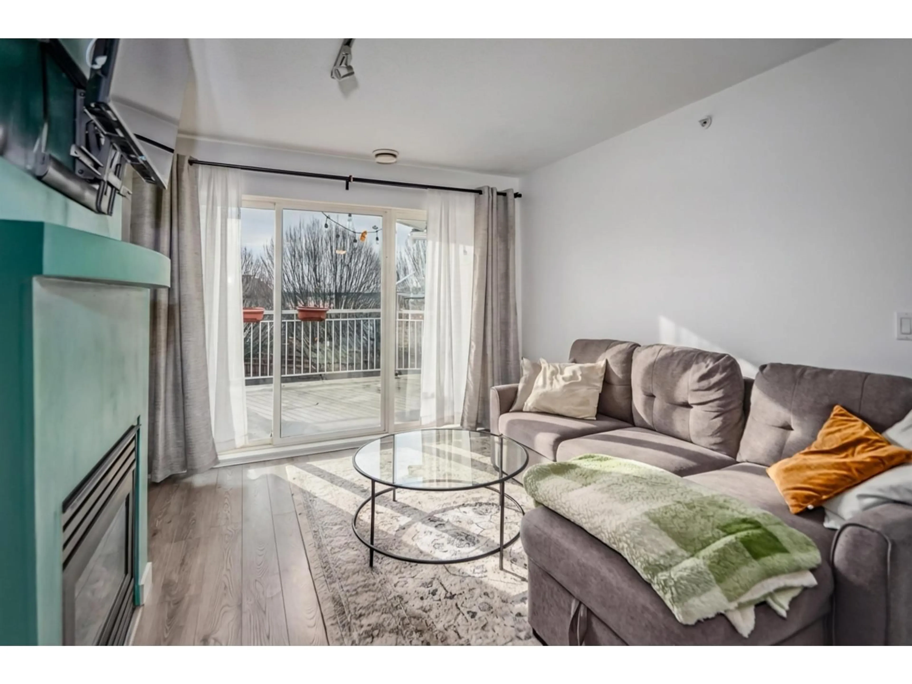 Unknown for 321 - 19750 64 AVENUE, Langley British Columbia V2Y2T1