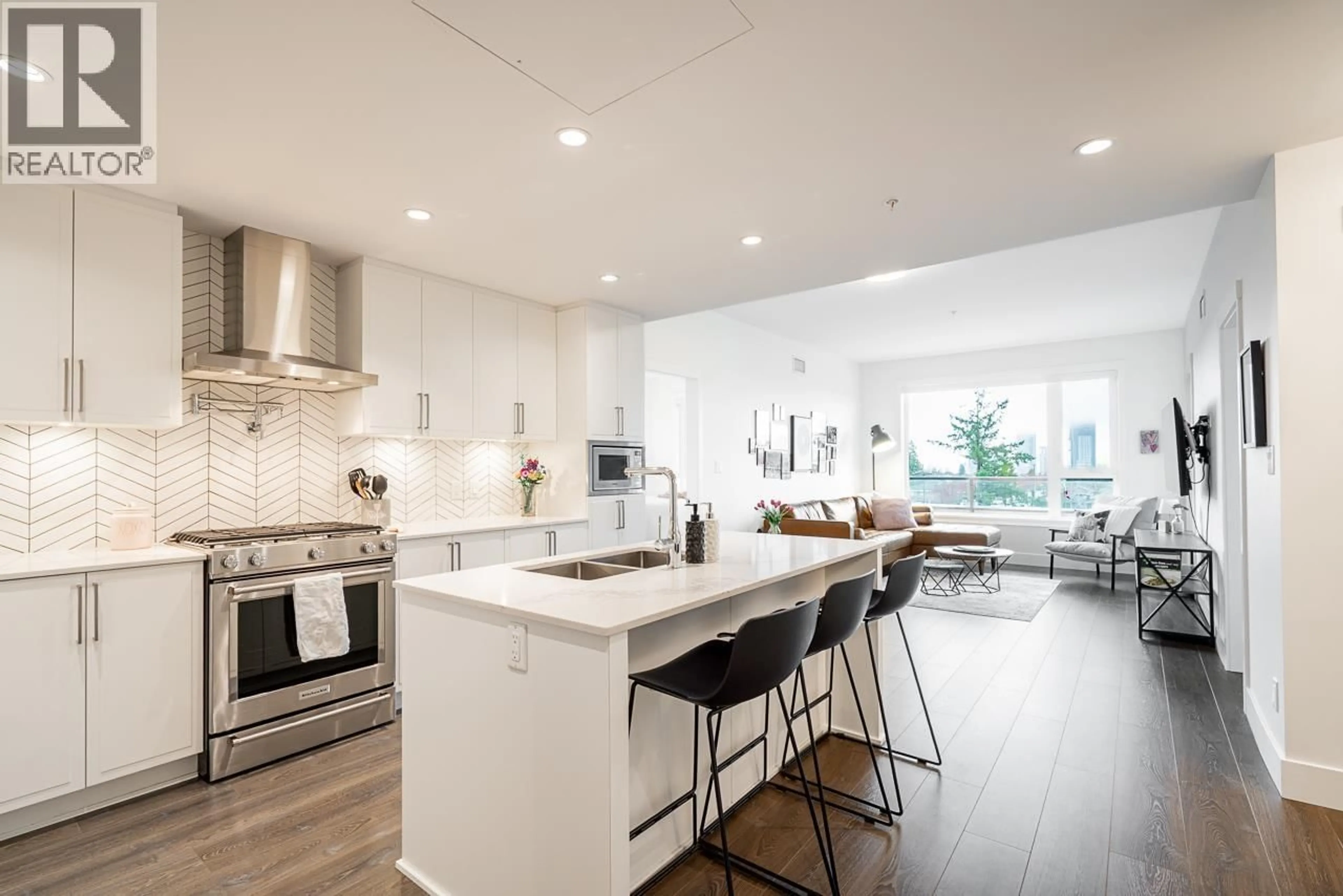 Open concept kitchen, unknown for 506 - 4477 HASTINGS STREET, Burnaby British Columbia V5C0L6