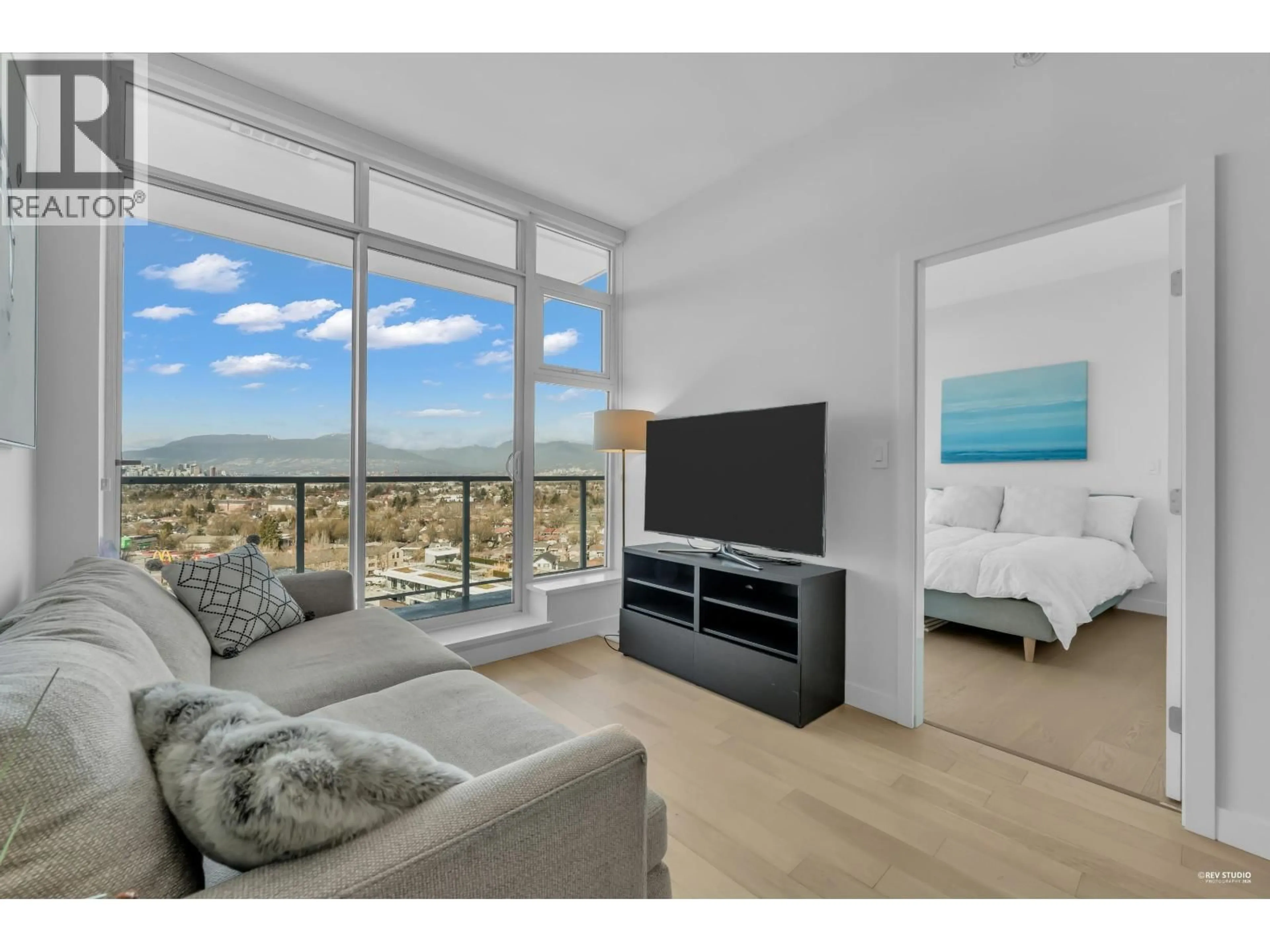 Living room with furniture, unknown for 1707 - 4638 GLADSTONE STREET, Vancouver British Columbia V5N0G5