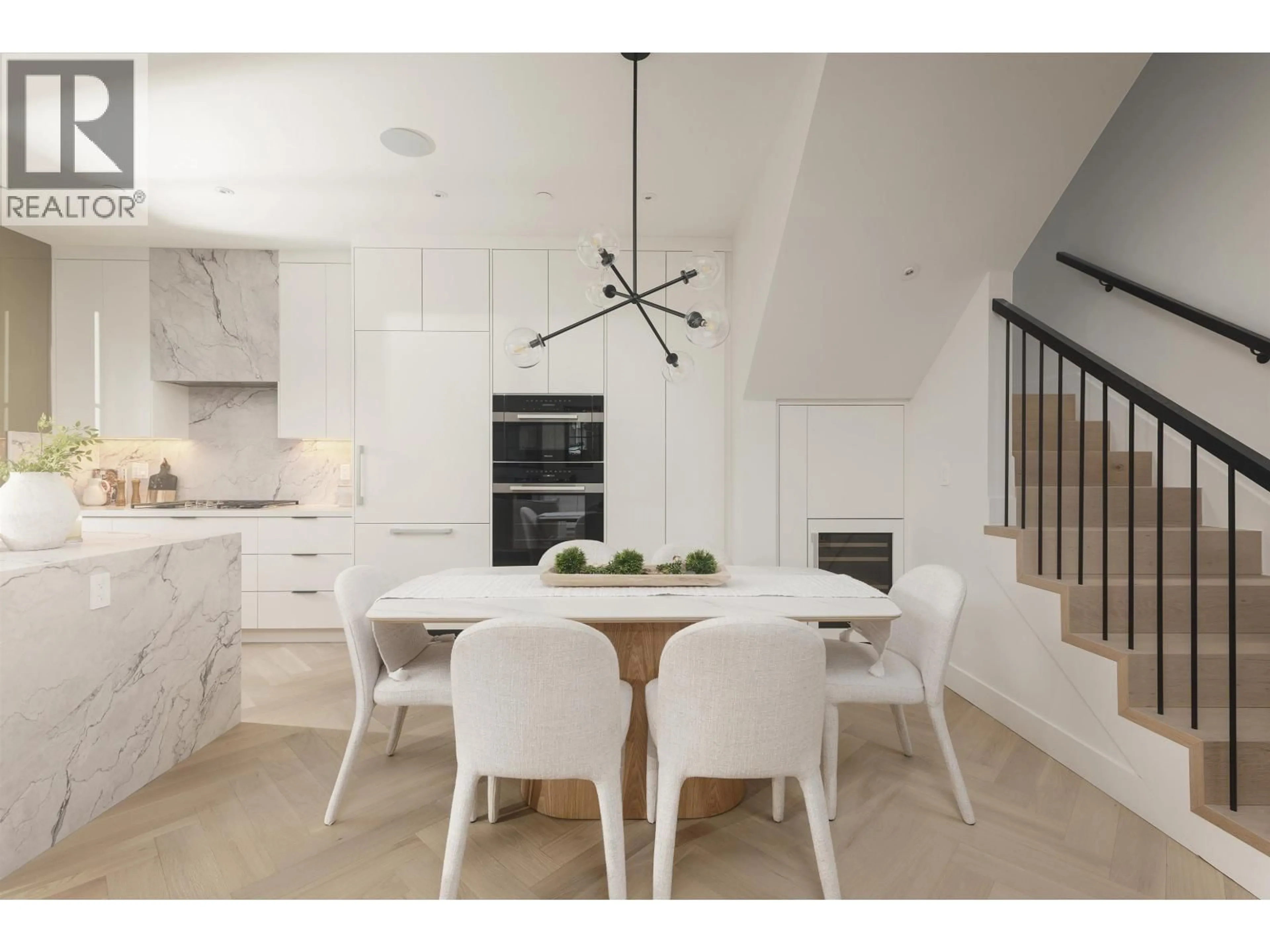 Unknown for 2 - 240 37TH AVENUE, Vancouver British Columbia V5W1E6