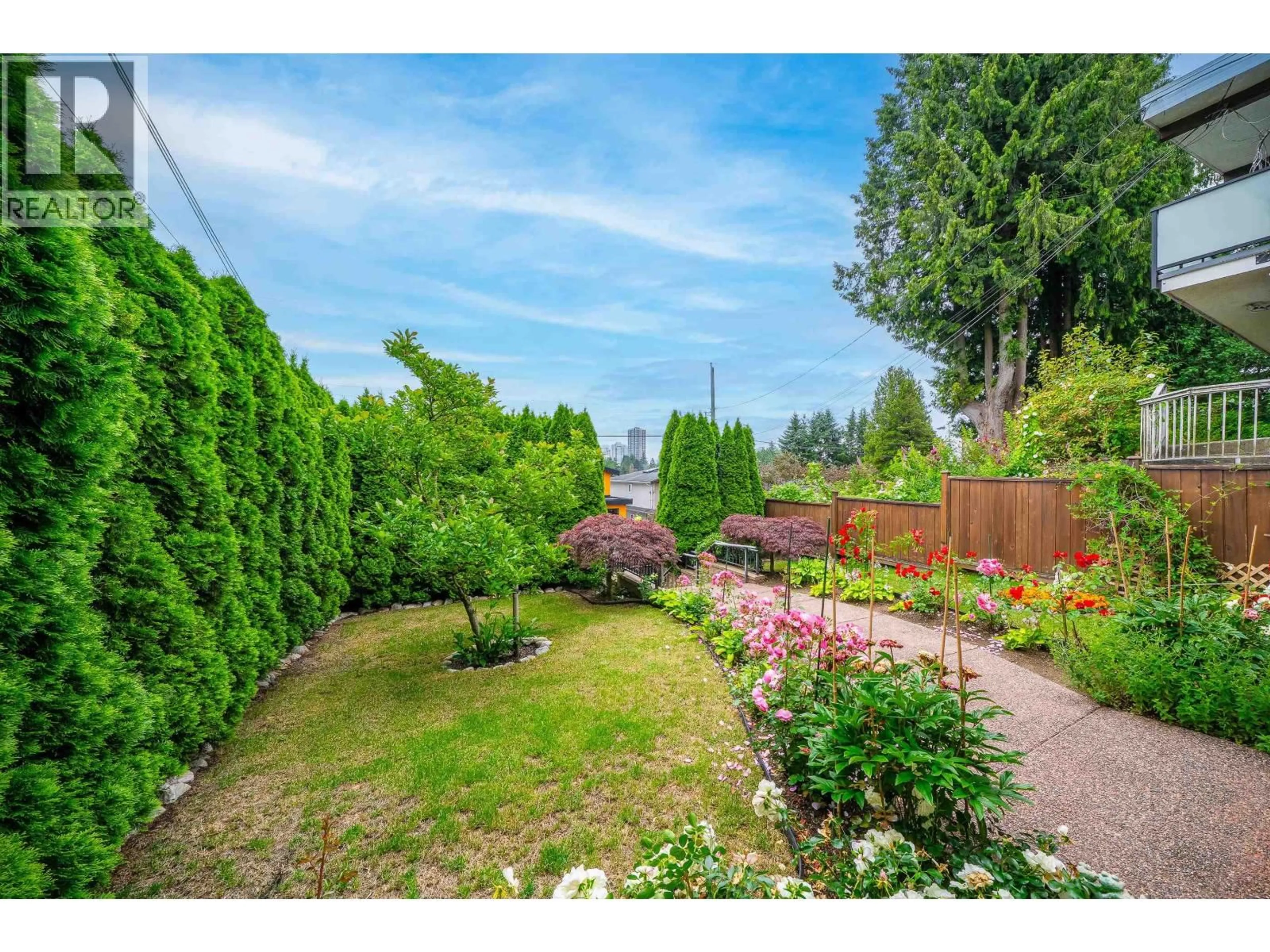 Patio, water/lake/river/ocean view for 8015 11TH AVENUE, Burnaby British Columbia V3N2N8