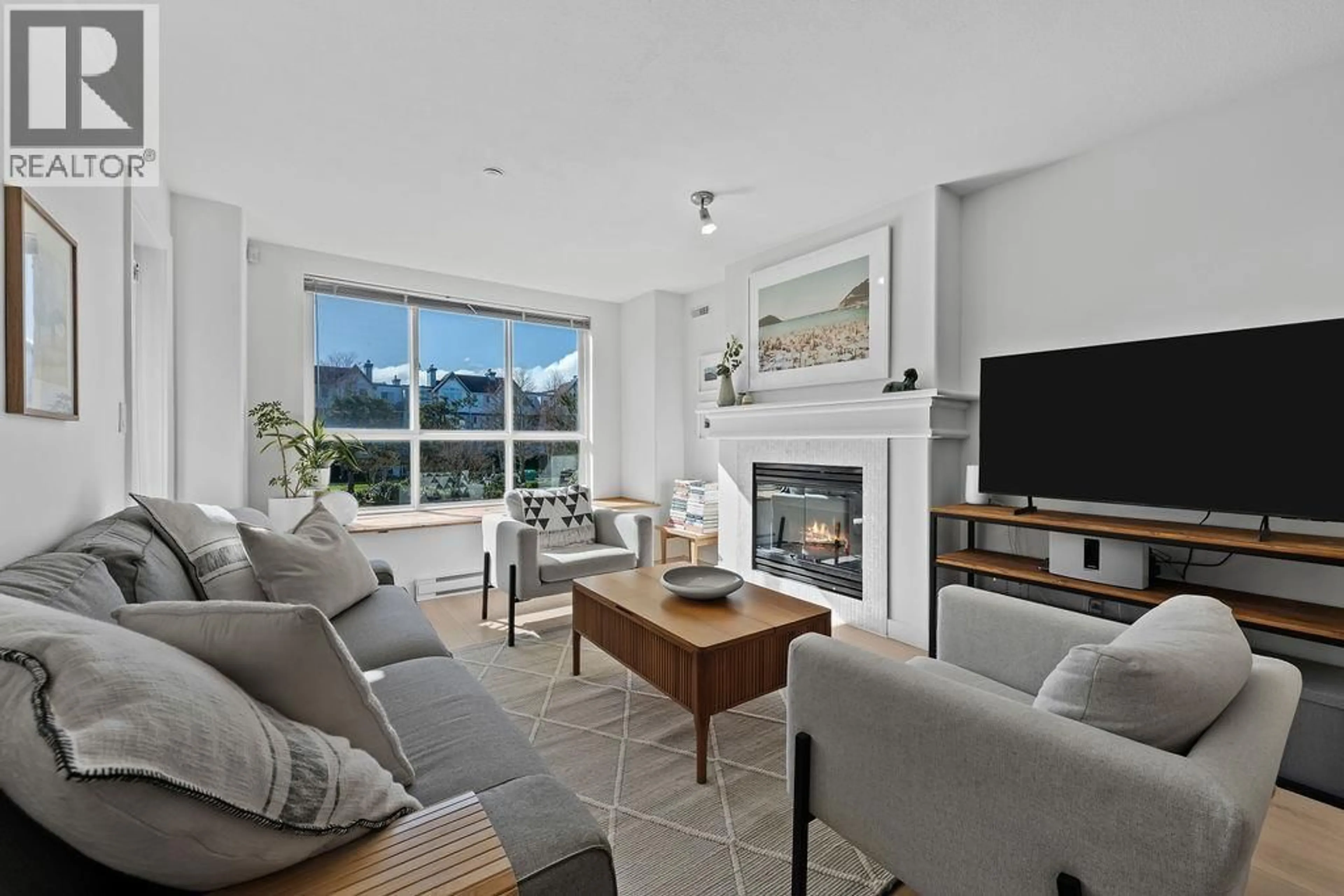 Living room with furniture, unknown for 219 - 12633 NO. 2 ROAD, Richmond British Columbia V7E6N5