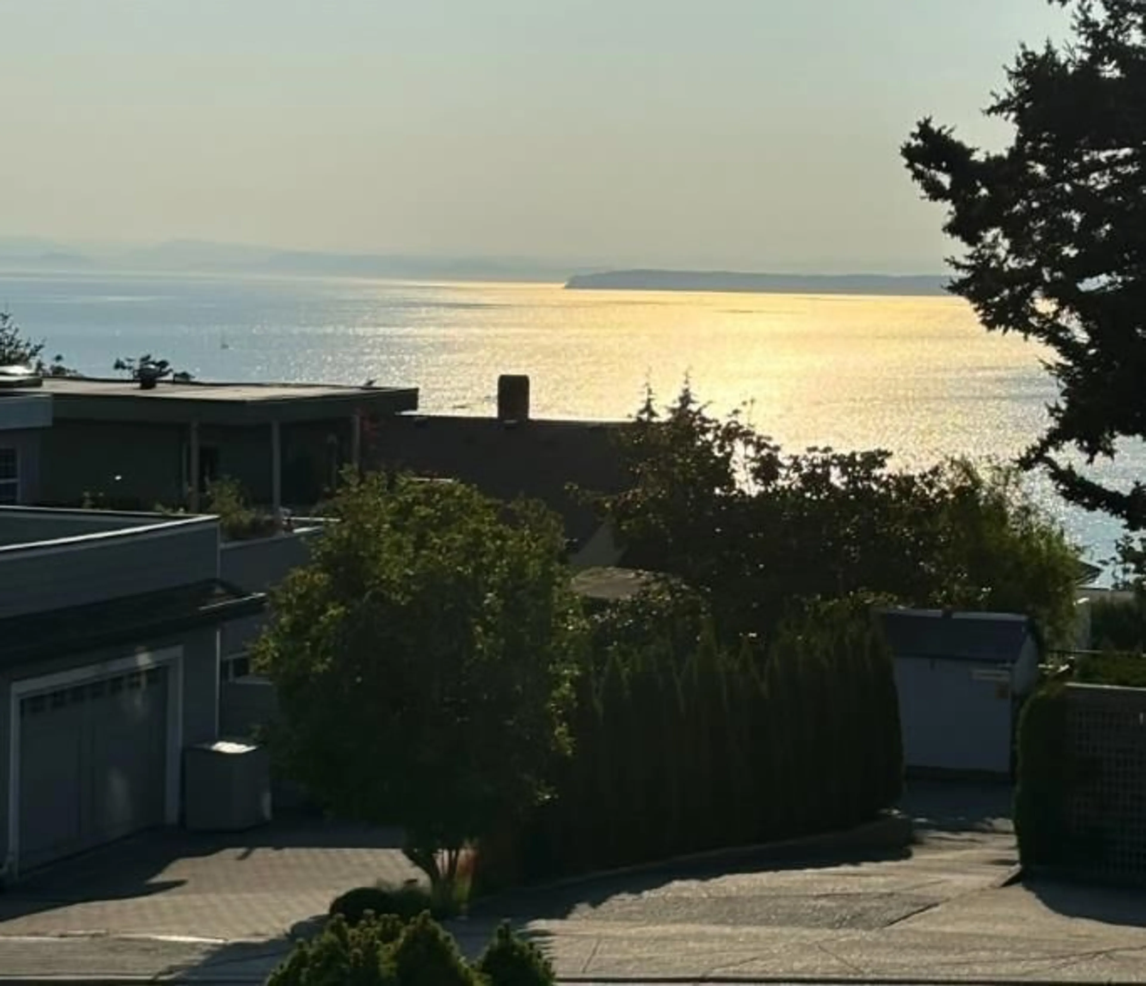 A pic from outside/outdoor area/front of a property/back of a property/a pic from drone, water/lake/river/ocean view for 1232 FOSTER STREET, White Rock British Columbia V4B3X1