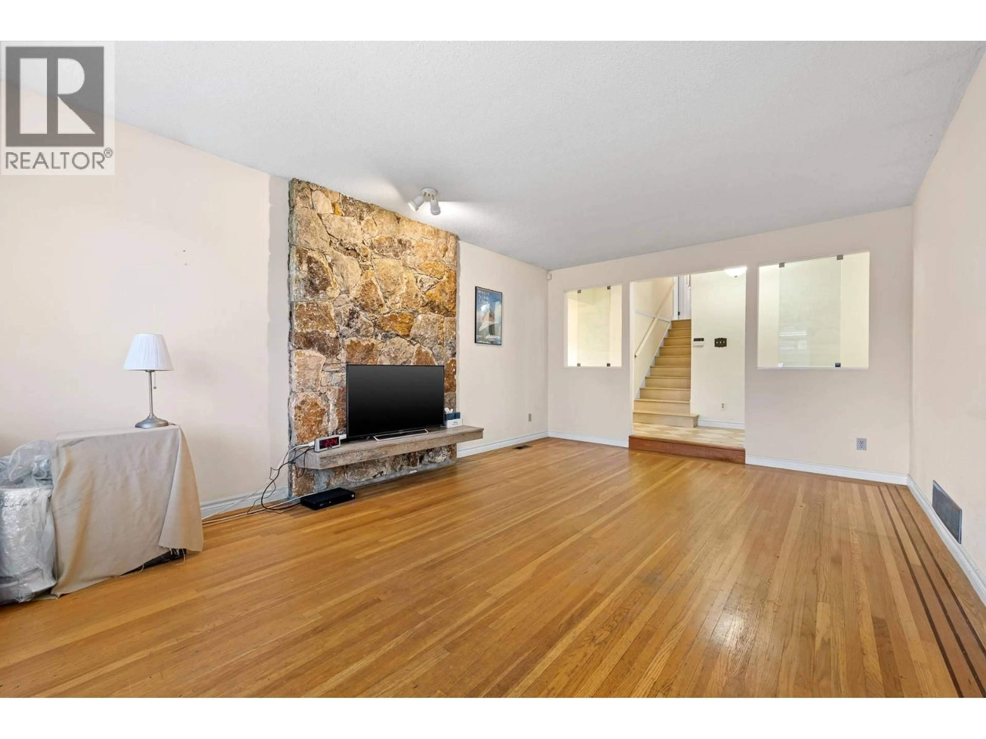 Unknown for 10760 SEAMOUNT ROAD, Richmond British Columbia V7A4P6