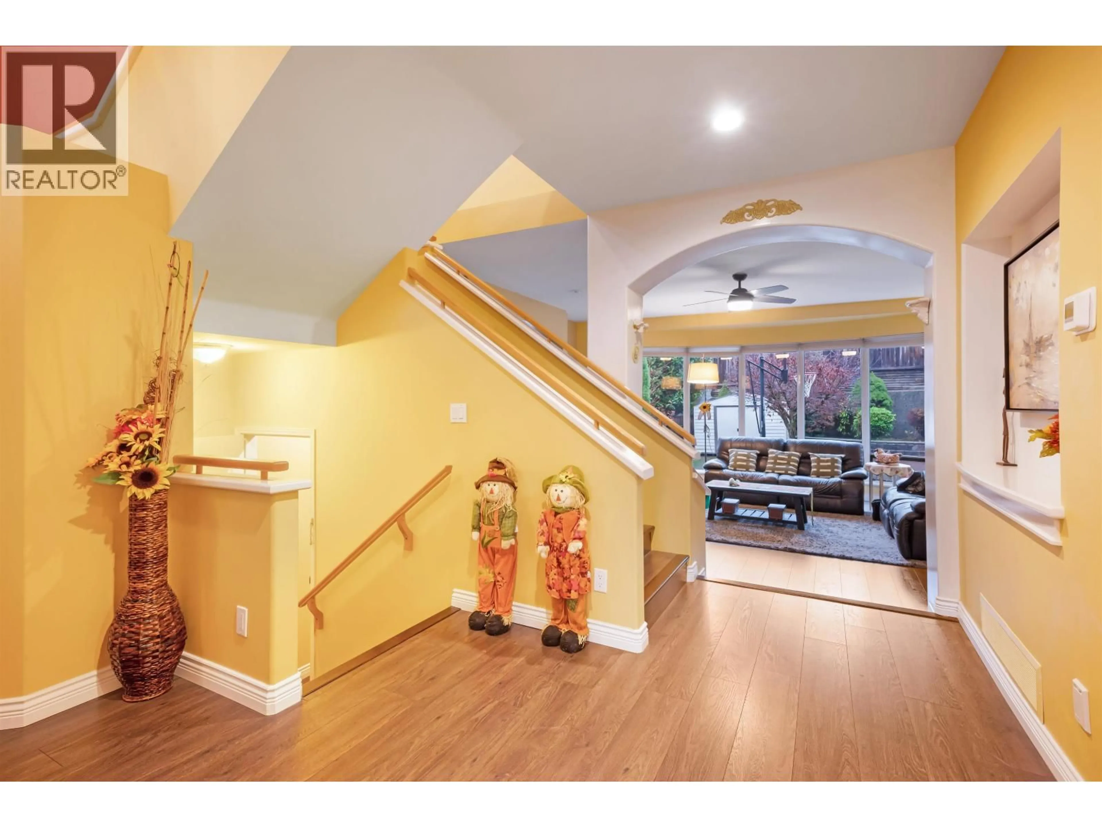 Indoor entryway for 30 BALSAM PLACE, Port Moody British Columbia V3H5A6