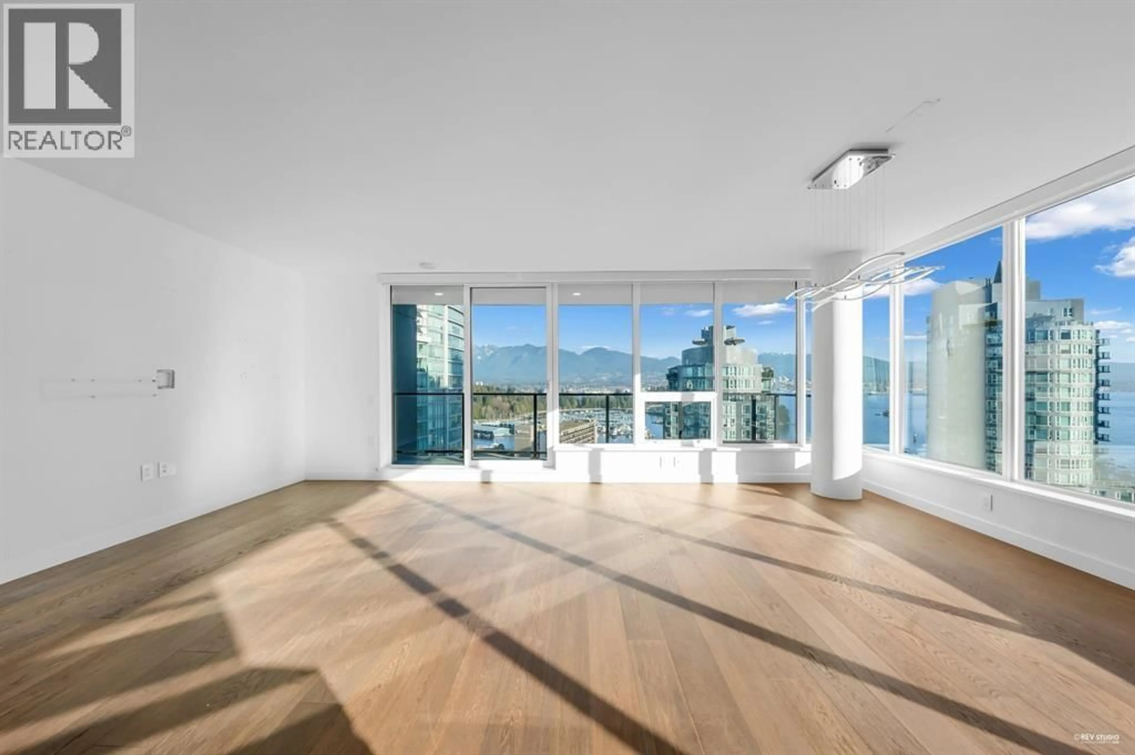 Indoor foyer for 1602 - 620 CARDERO STREET, Vancouver British Columbia V6G0C7