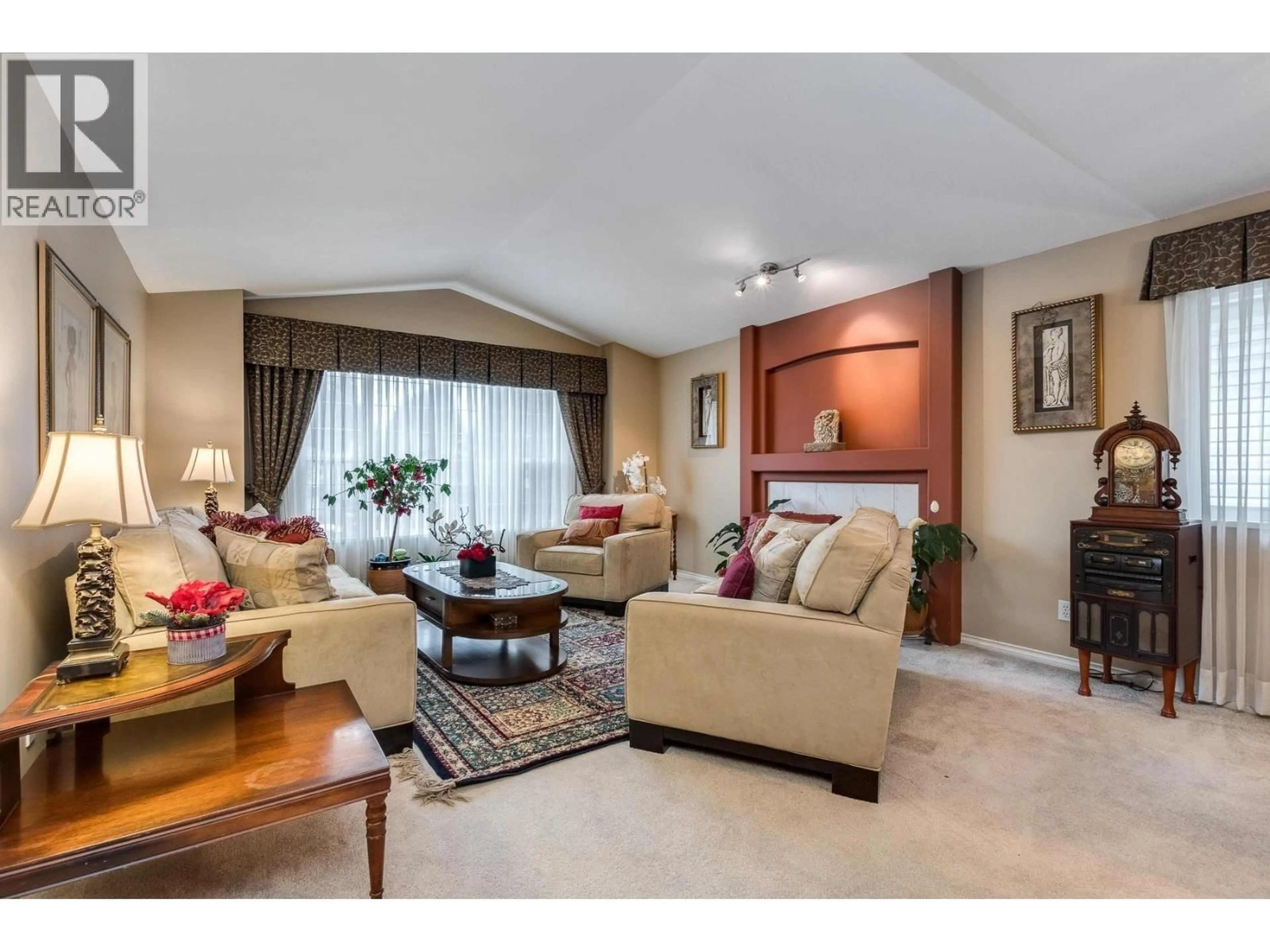 Living room with furniture, unknown for 3156 JERVIS STREET, Port Coquitlam British Columbia V3C3H7