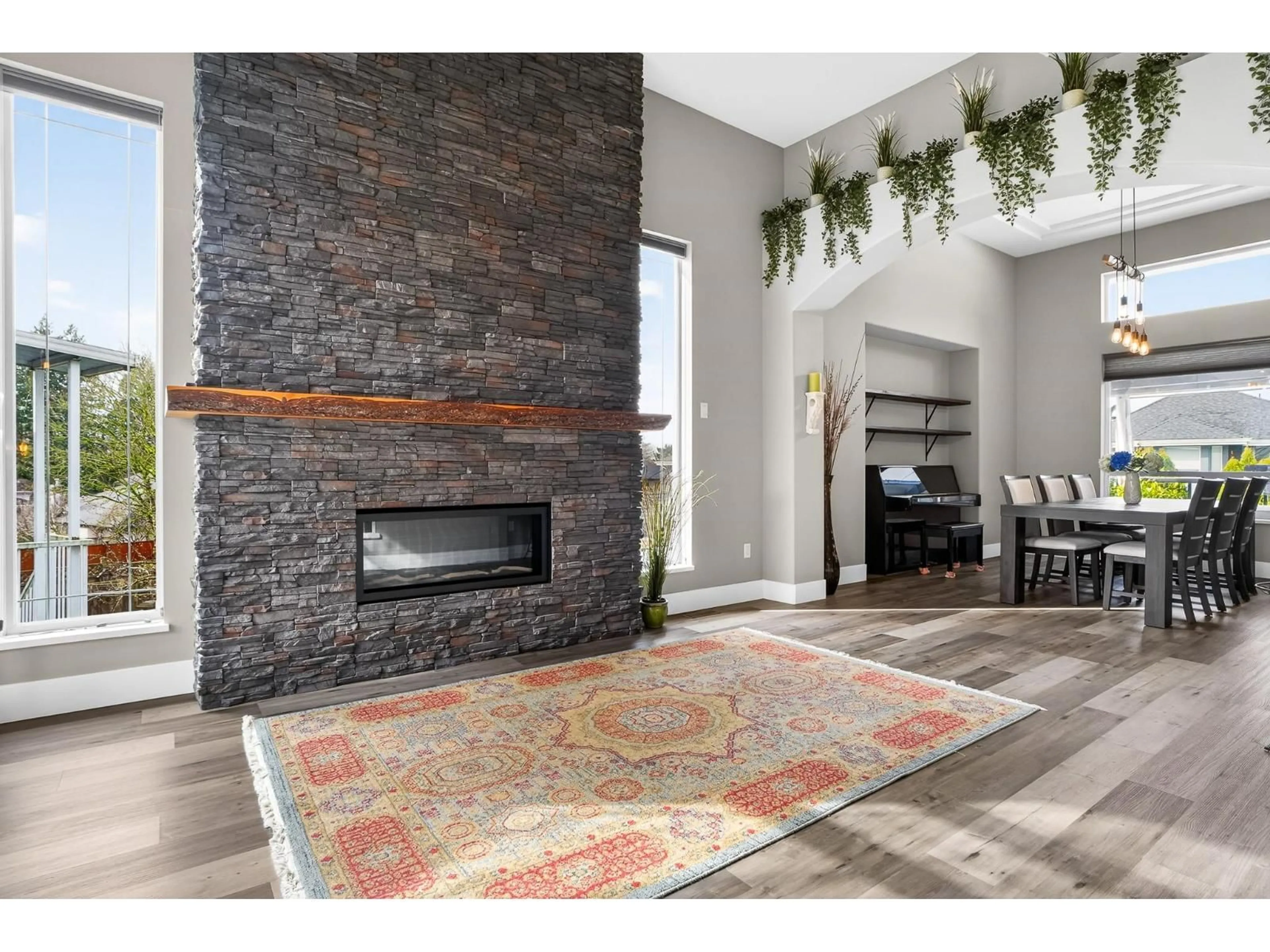 Indoor entryway for 8277 153B STREET, Surrey British Columbia V3S8K6