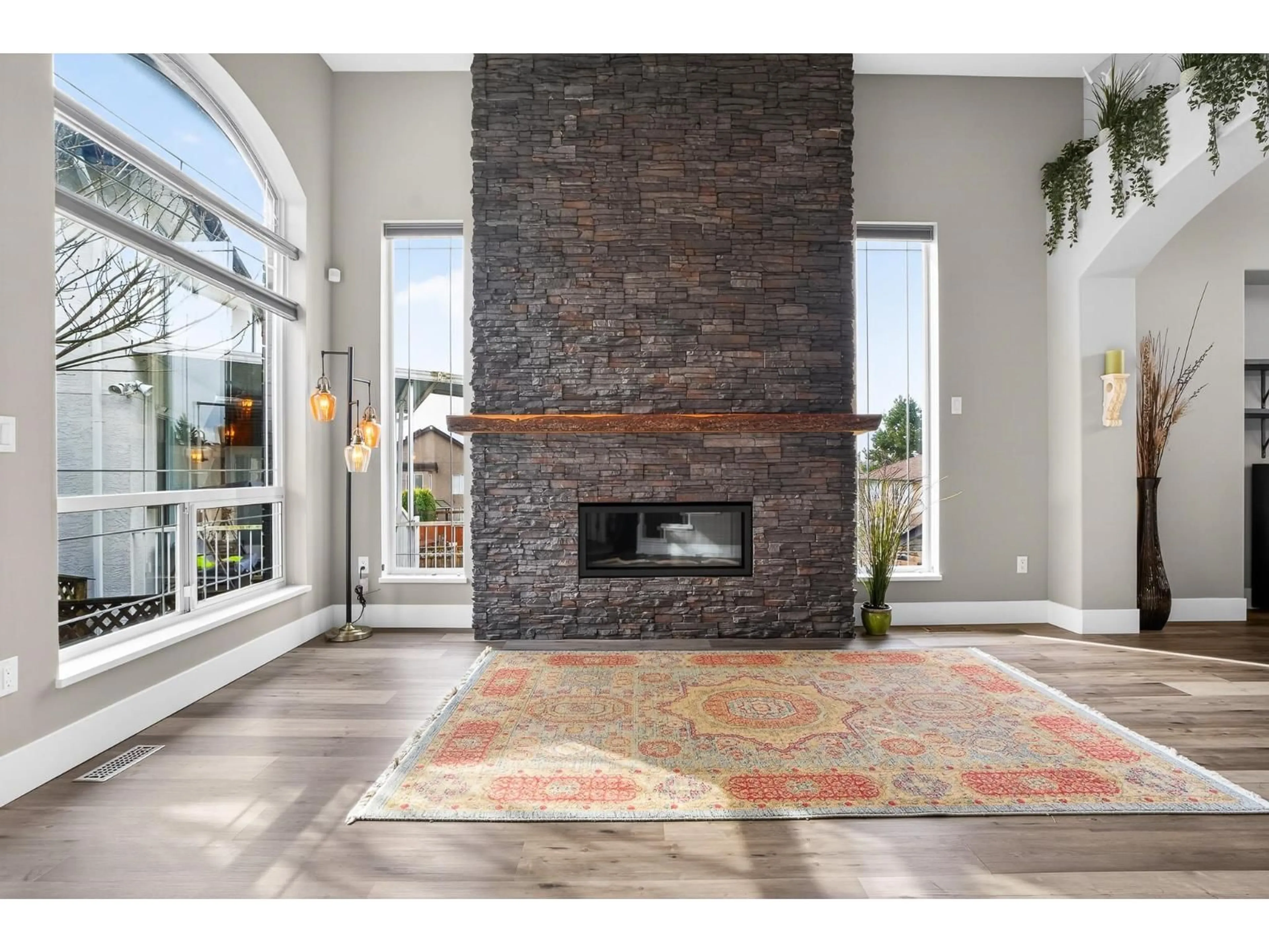 Indoor entryway for 8277 153B STREET, Surrey British Columbia V3S8K6