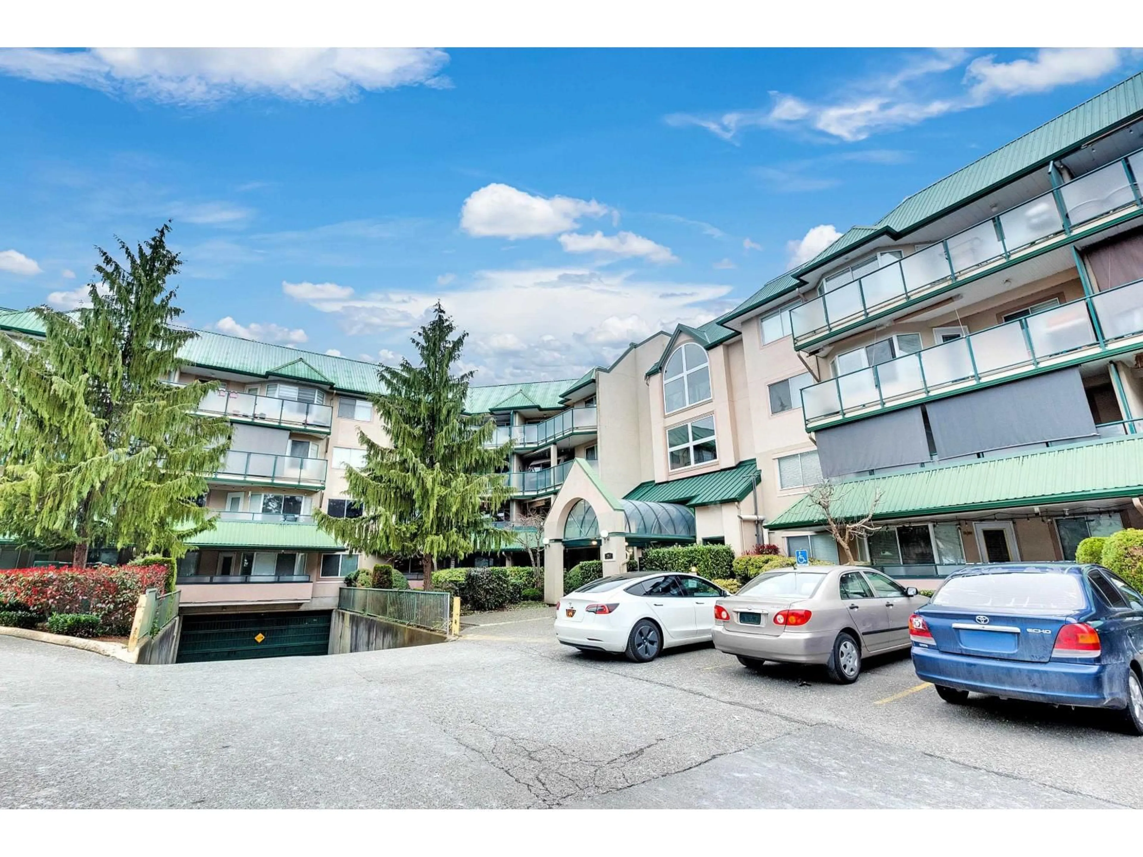 Unknown for 216 - 2962 TRETHEWEY STREET, Abbotsford British Columbia V2T4M3