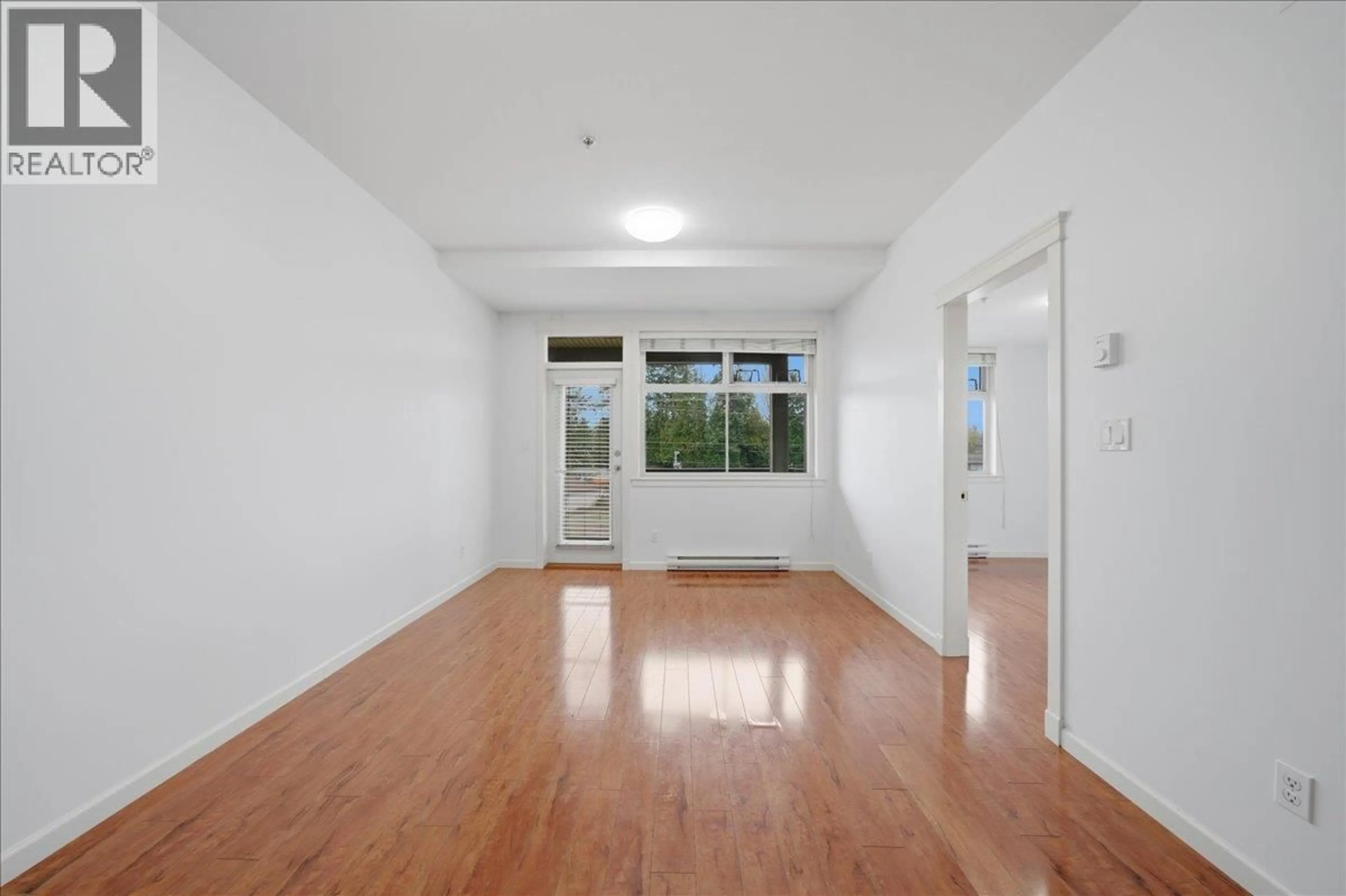 A pic of a room for 307 - 22858 LOUGHEED HIGHWAY, Maple Ridge British Columbia V2X2V6