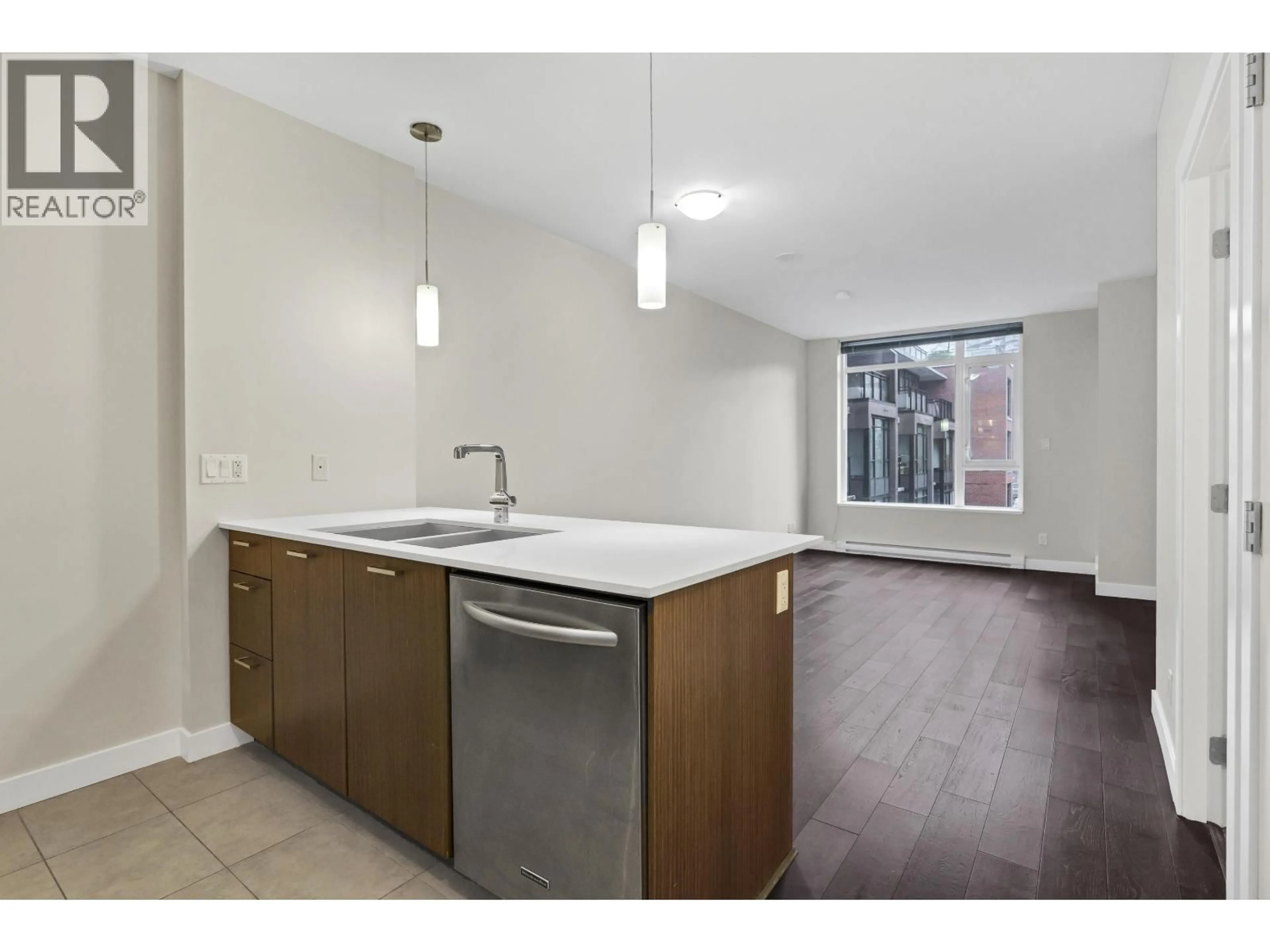Standard kitchen, unknown for 302 - 2321 SCOTIA STREET, Vancouver British Columbia V5T0A8