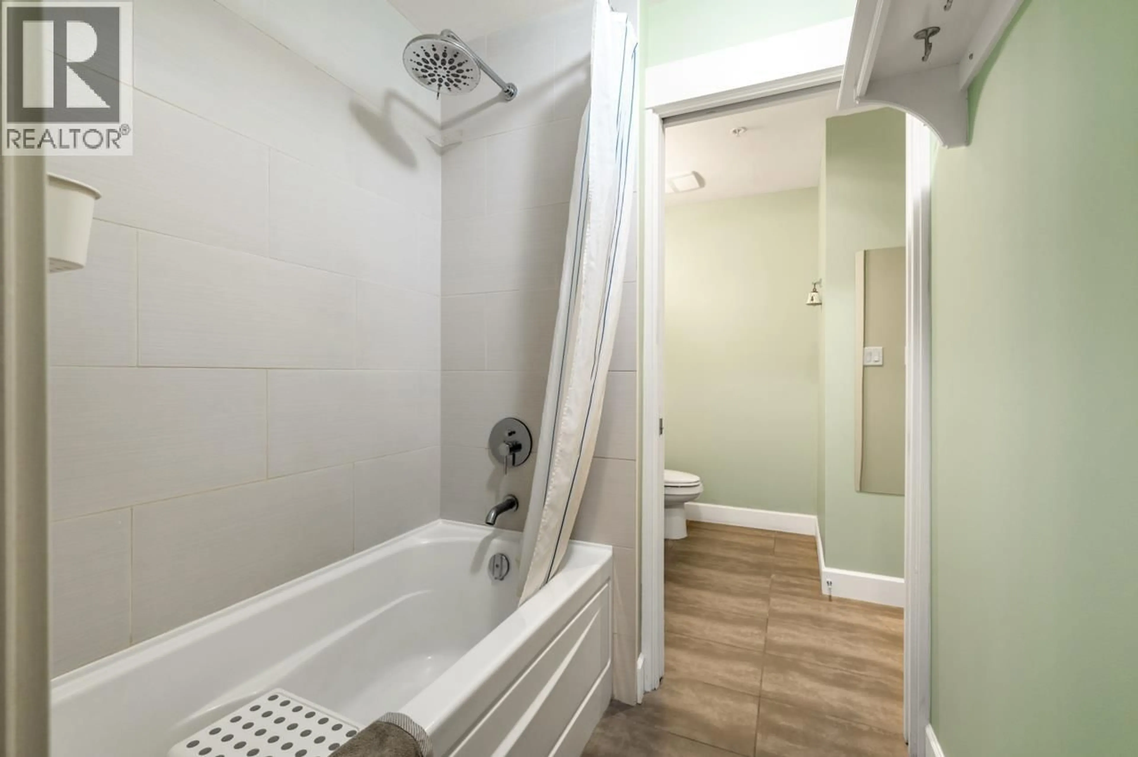 Standard bathroom, ceramic/tile floor for 304 - 6611 ECKERSLEY ROAD, Richmond British Columbia V6Y0B7