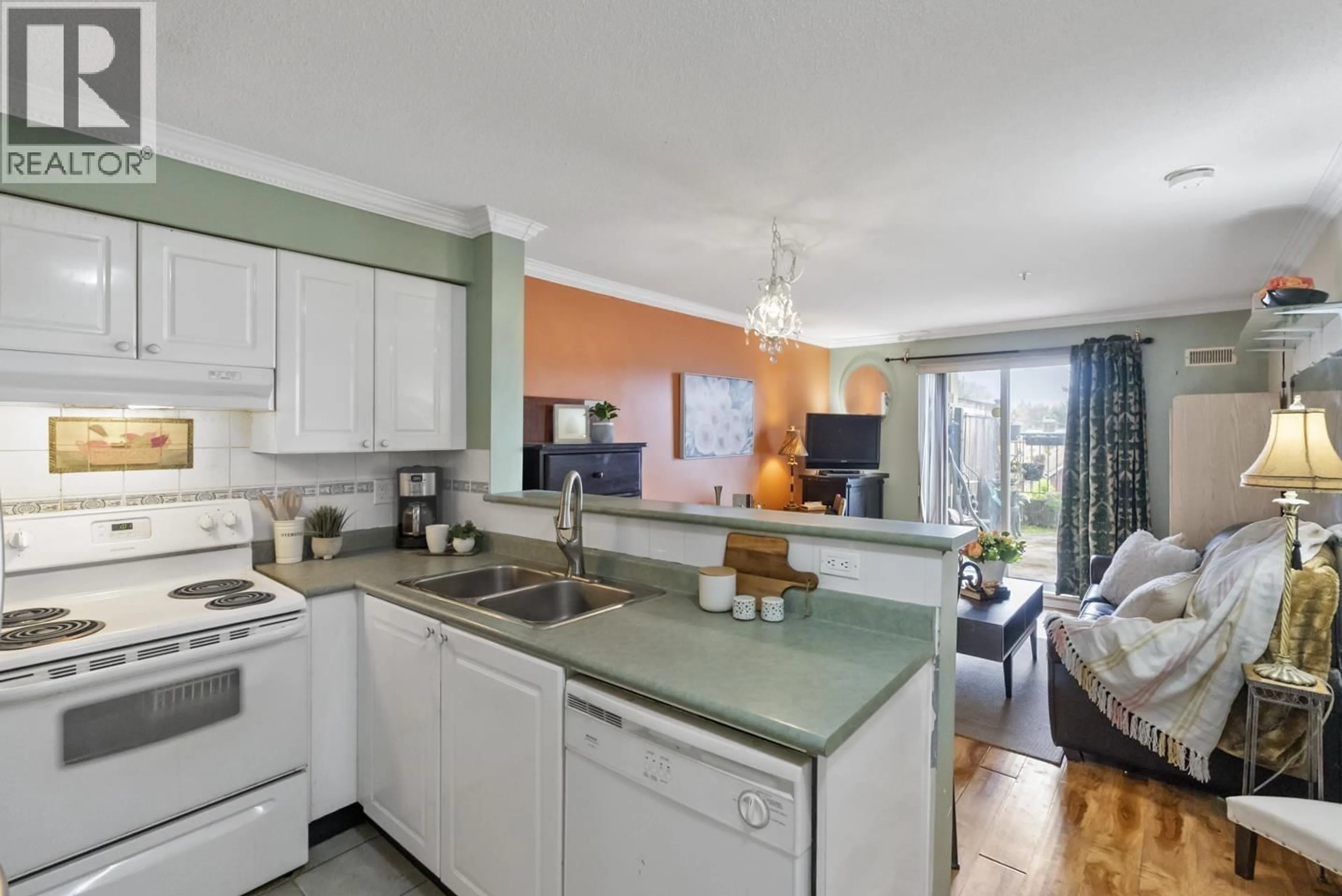 Open concept kitchen, unknown for 202 - 868 KINGSWAY WAY, Vancouver British Columbia V5V3C3