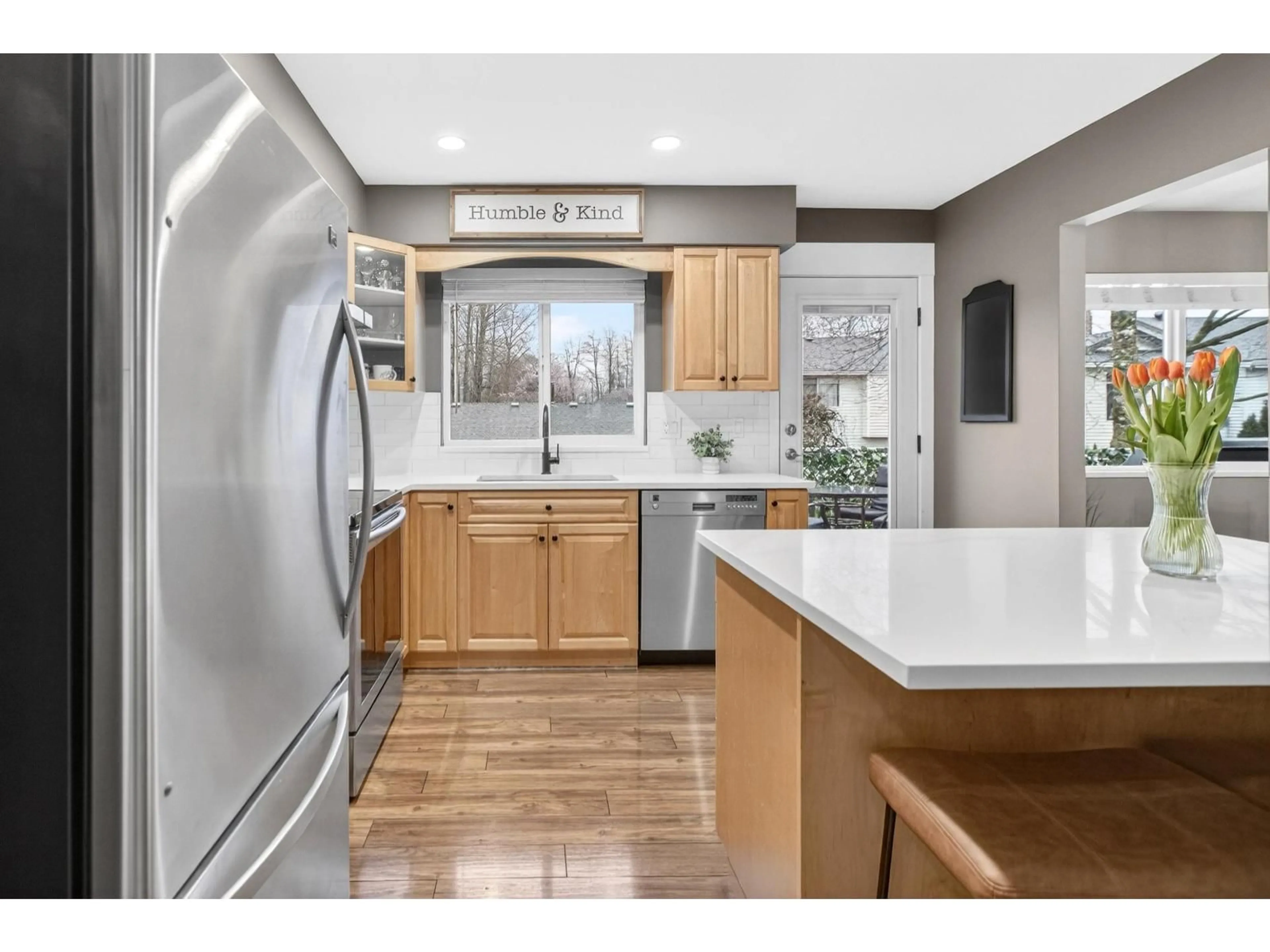 Open concept kitchen, unknown for 9382 209B STREET, Langley British Columbia V1M1R8