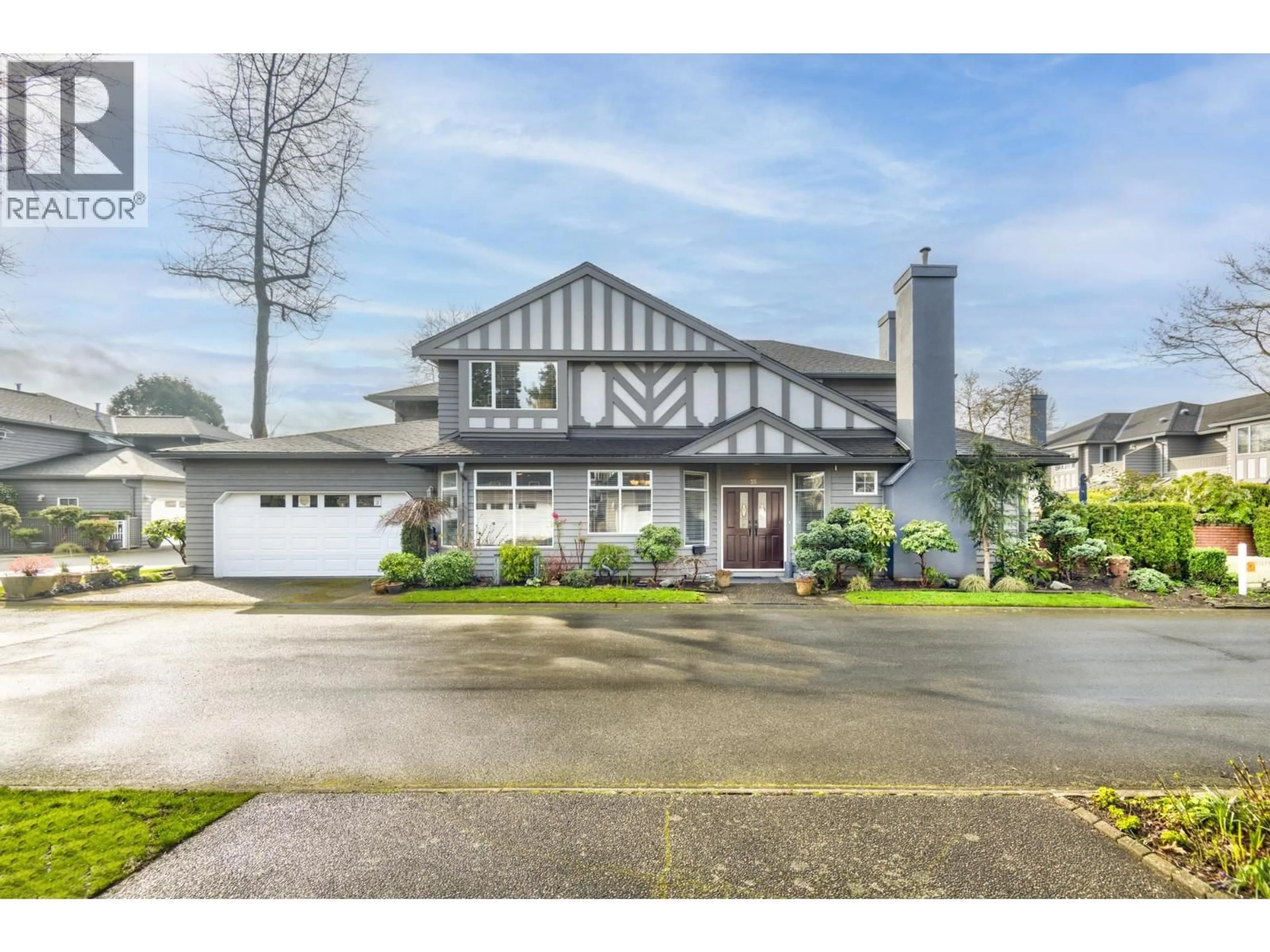 Home with vinyl exterior material, street for 35 - 6100 WOODWARDS ROAD, Richmond British Columbia V7E6G9