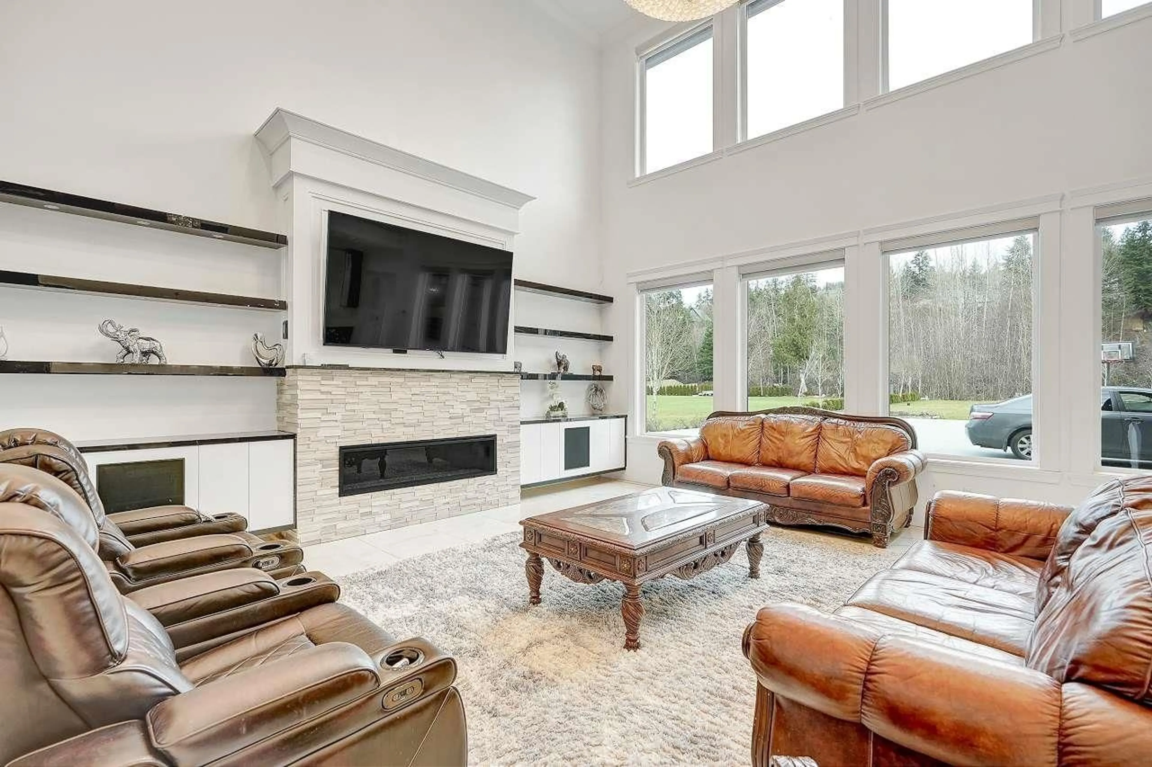 Living room with furniture, unknown for 31733 KENNEY AVENUE, Mission British Columbia V4S1E4