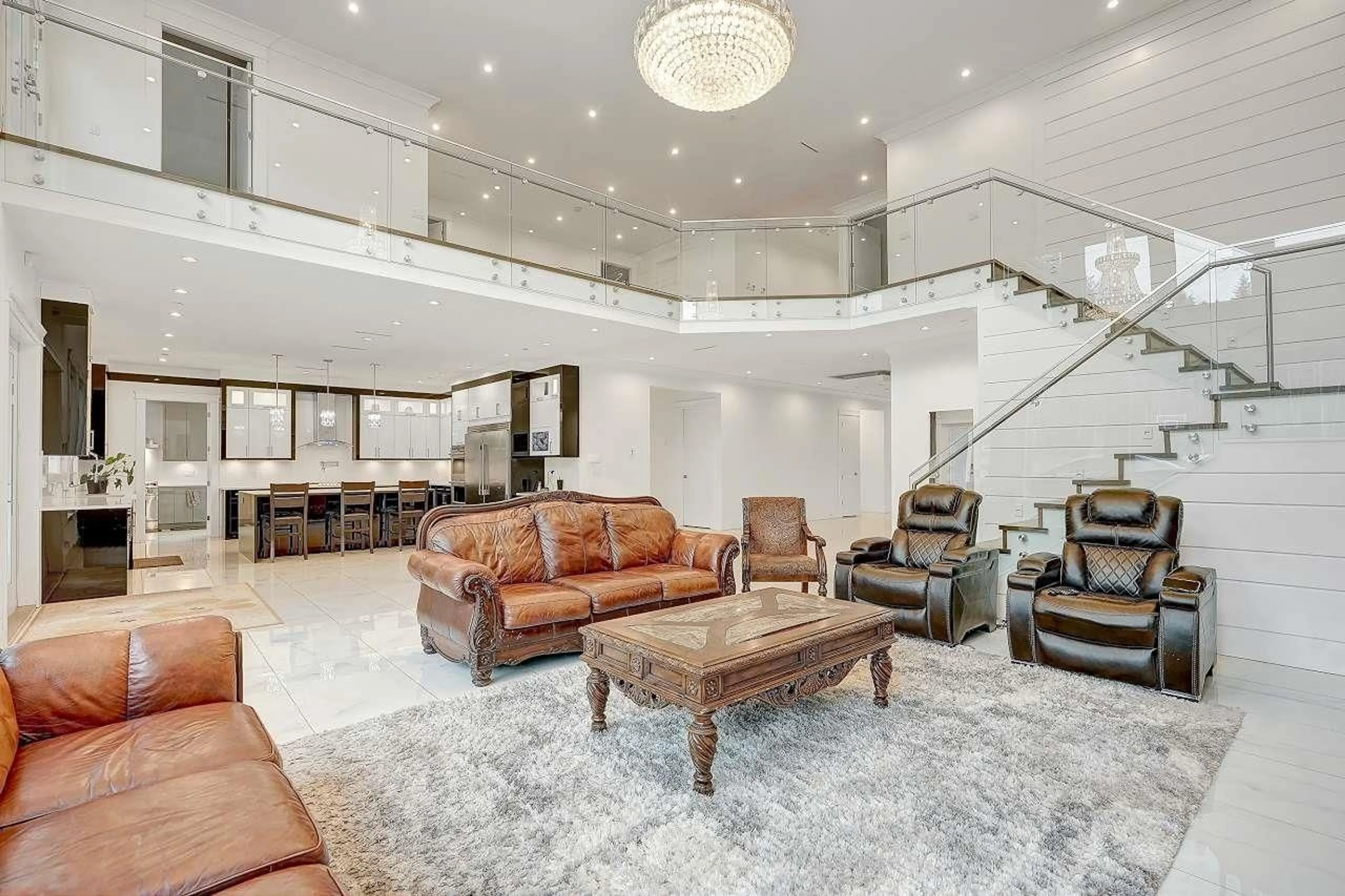 Lobby for 31733 KENNEY AVENUE, Mission British Columbia V4S1E4