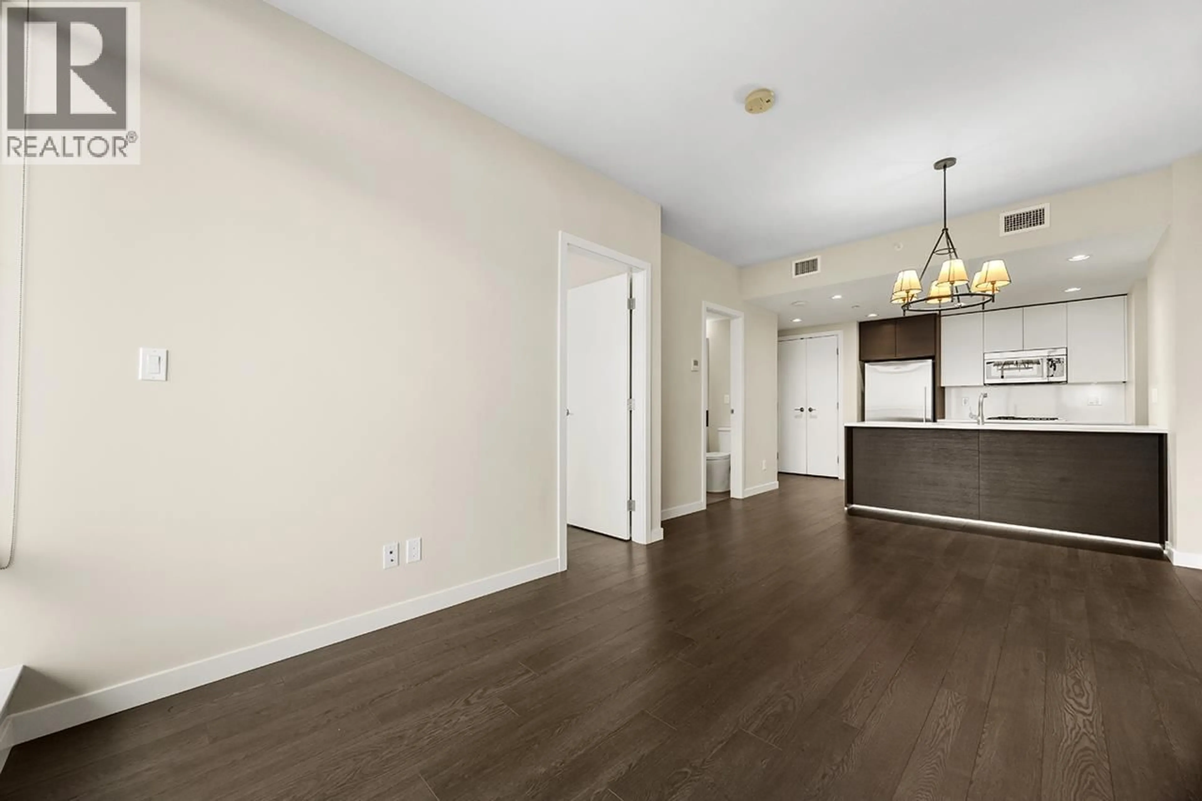 A pic of a room for 4104 - 4485 SKYLINE DRIVE, Burnaby British Columbia V5C0J2