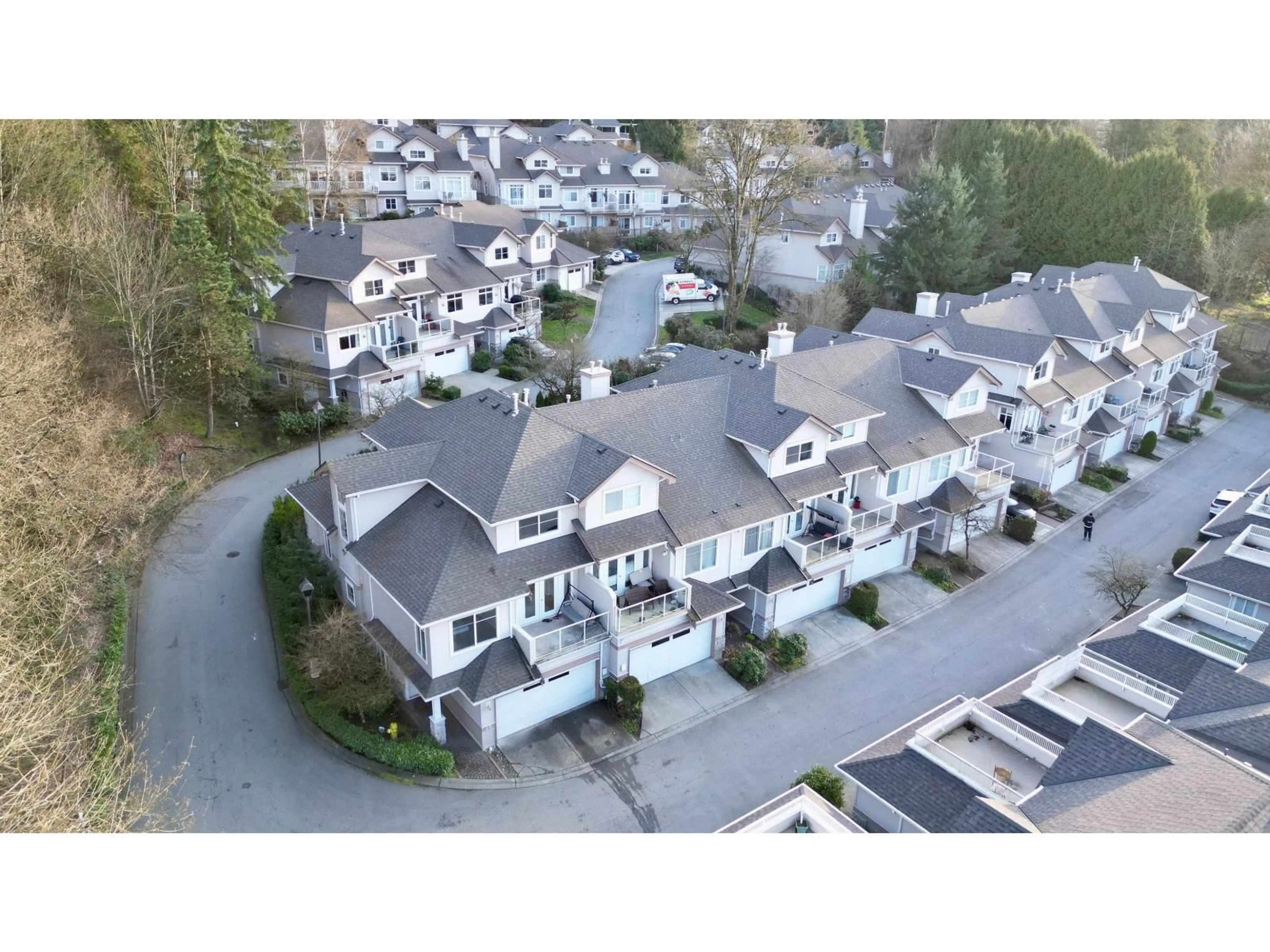 A pic from outside/outdoor area/front of a property/back of a property/a pic from drone, street for 20 - 11860 RIVER ROAD, Surrey British Columbia V3V2V7