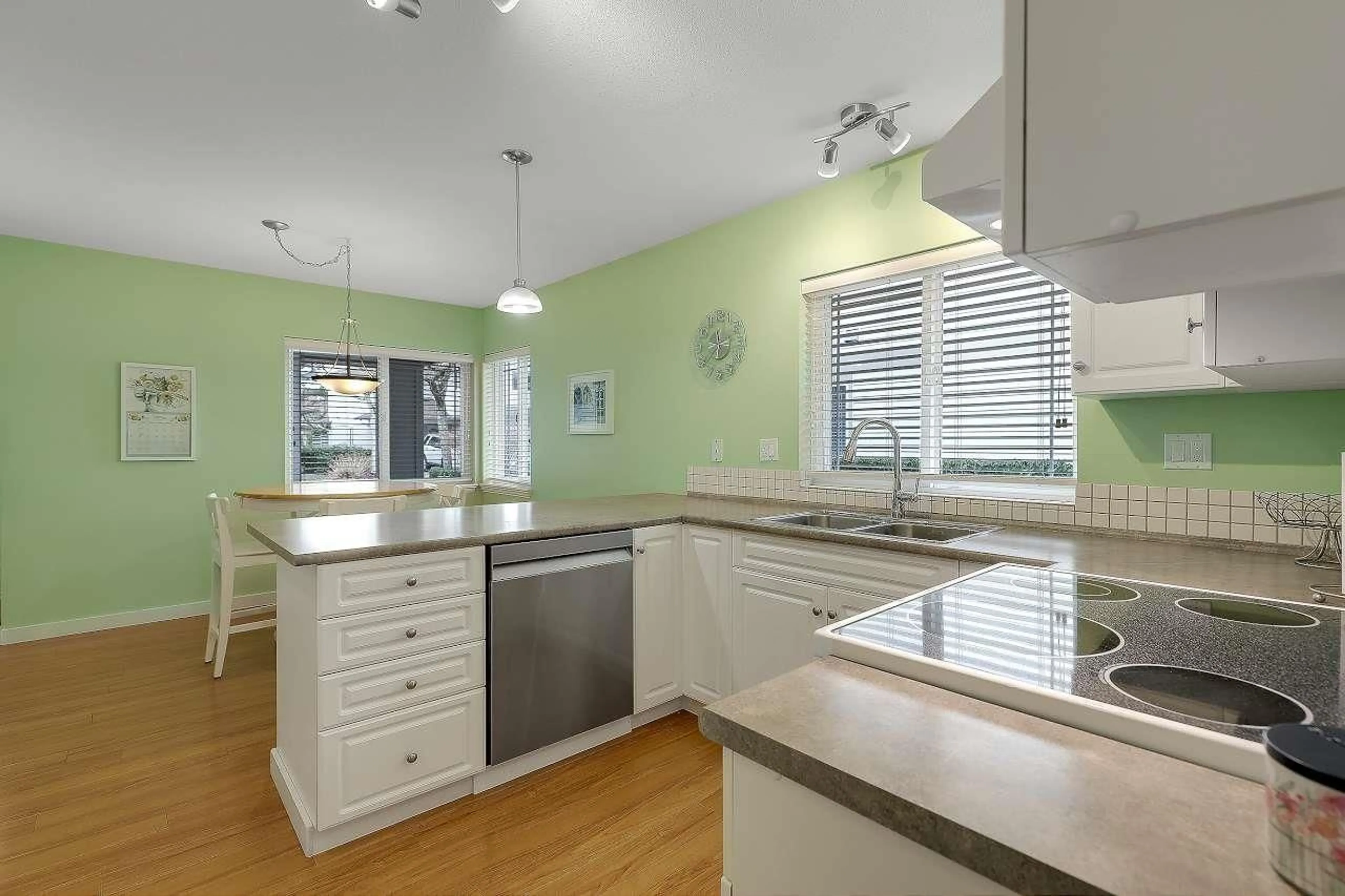 Unknown for 208 - 16233 82 AVENUE, Surrey British Columbia V4N0P7