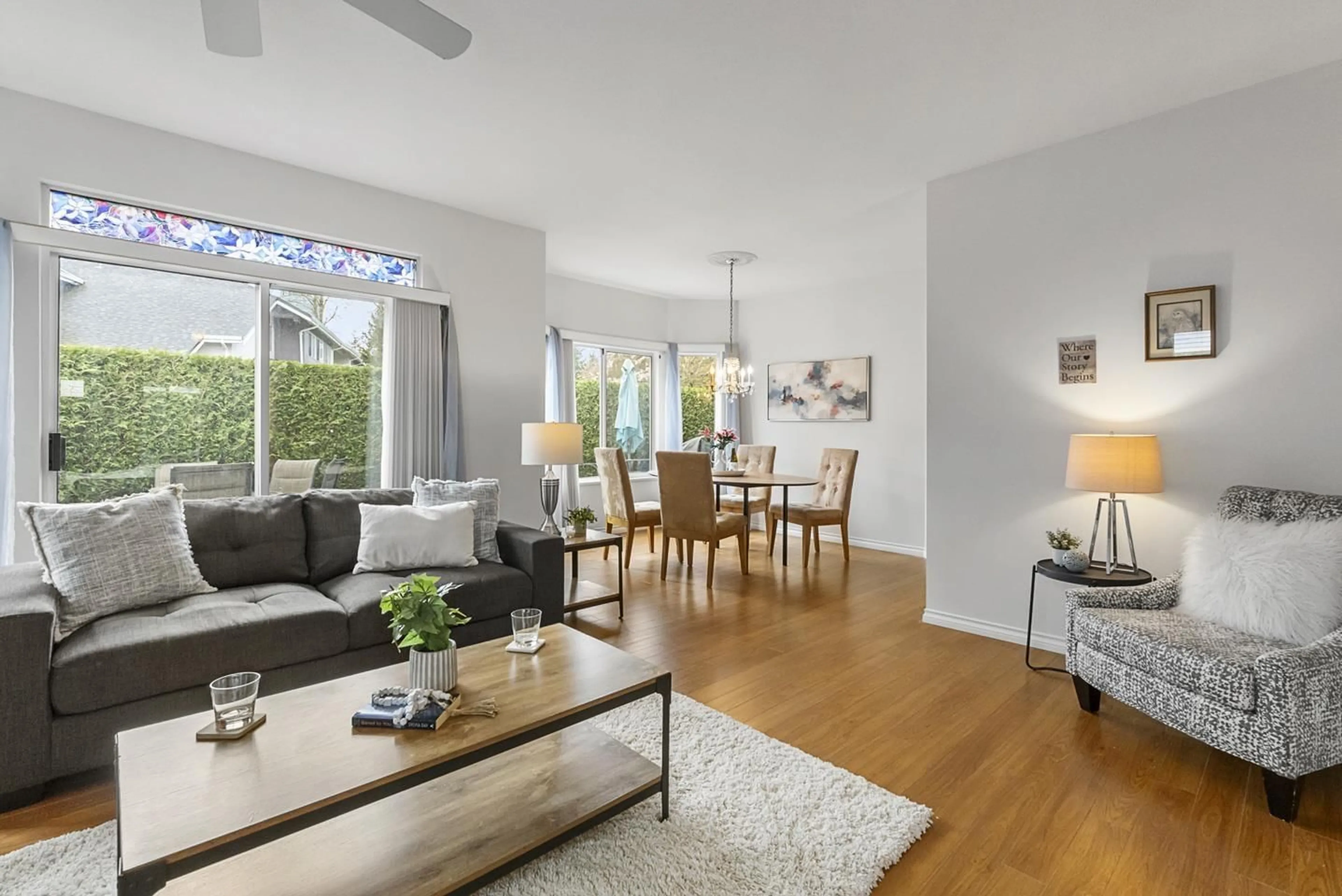 Living room with furniture, unknown for 132 - 13895 102 AVENUE, Surrey British Columbia V3T1P2