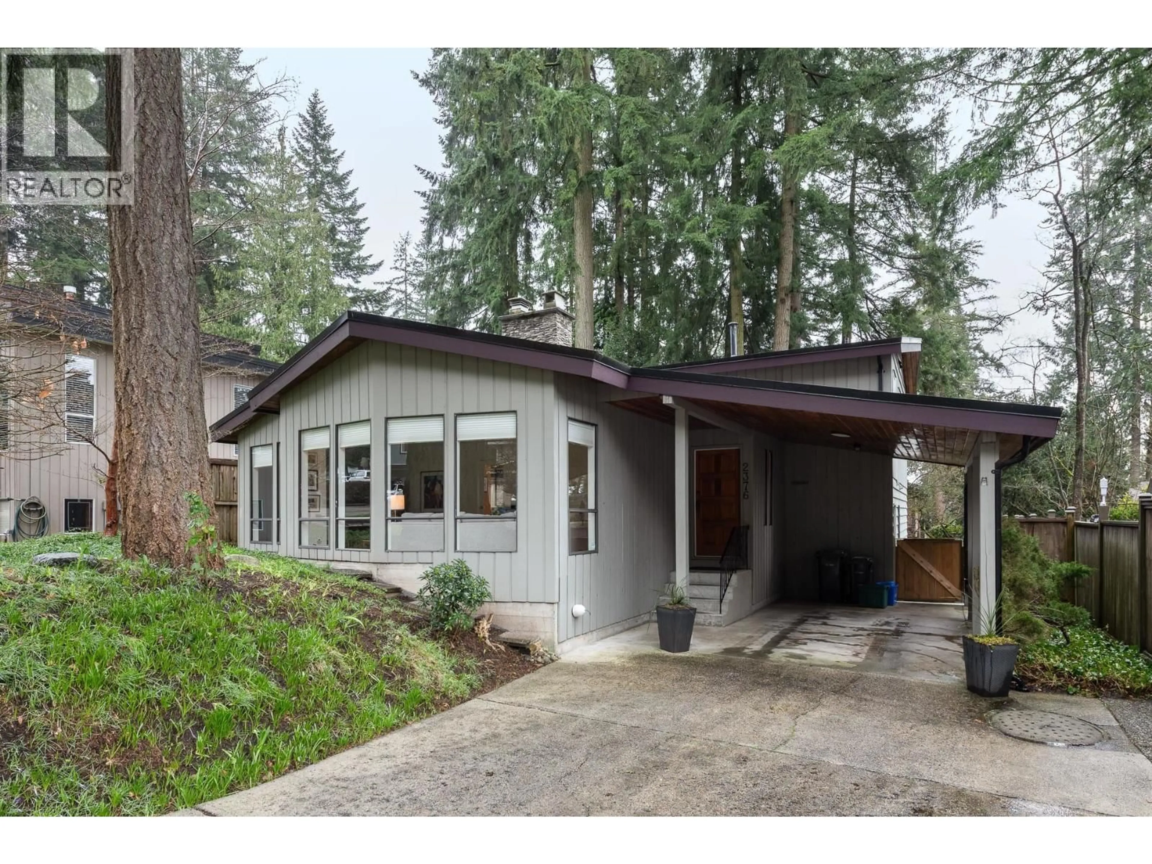 Home with vinyl exterior material, unknown for 2376 KING ALBERT AVENUE, Coquitlam British Columbia V3J7E4